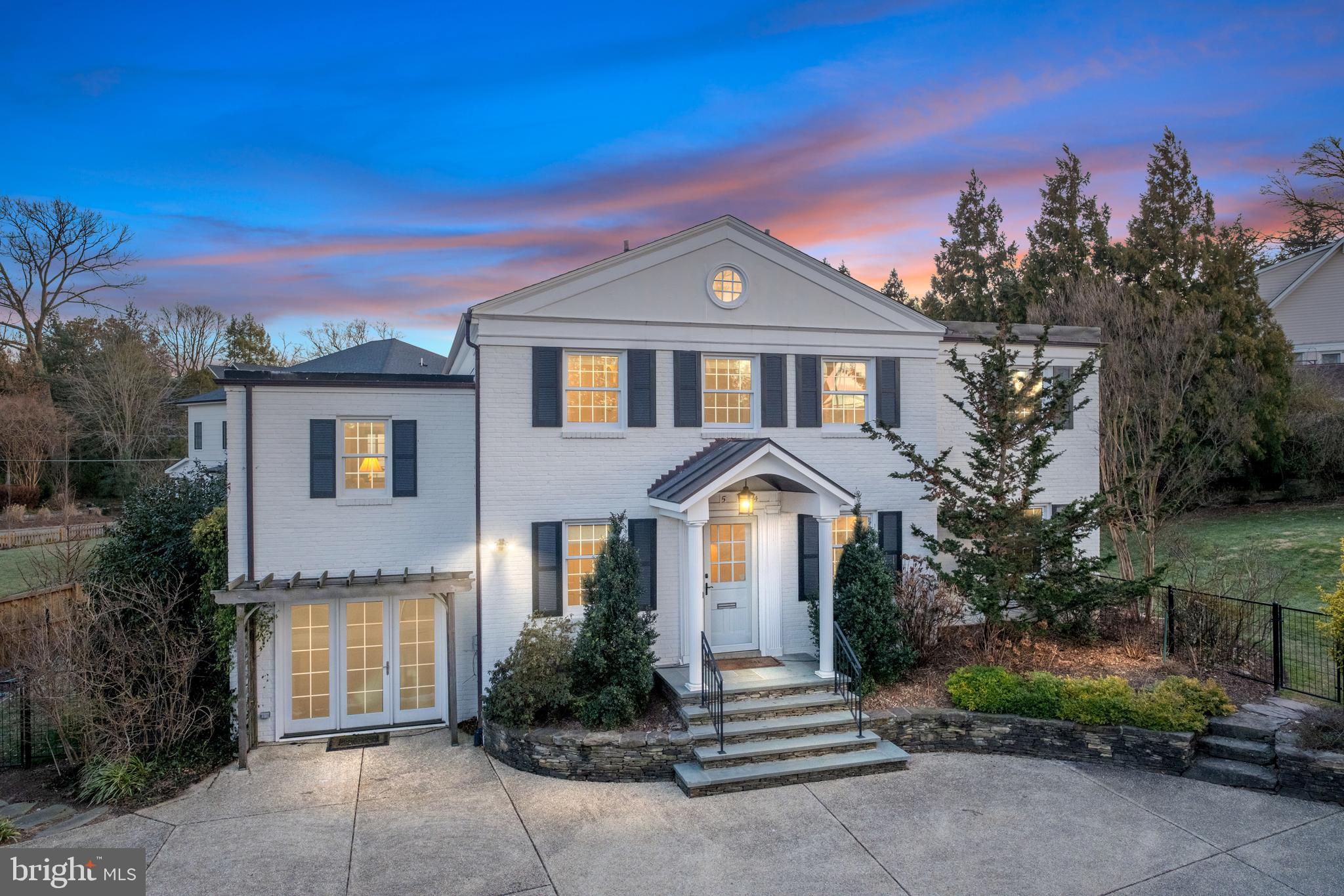 COUNTRY CLUB HILLS - Residential