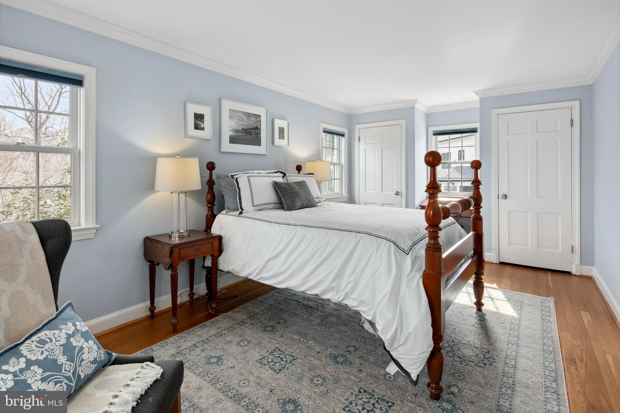 COUNTRY CLUB HILLS - Residential