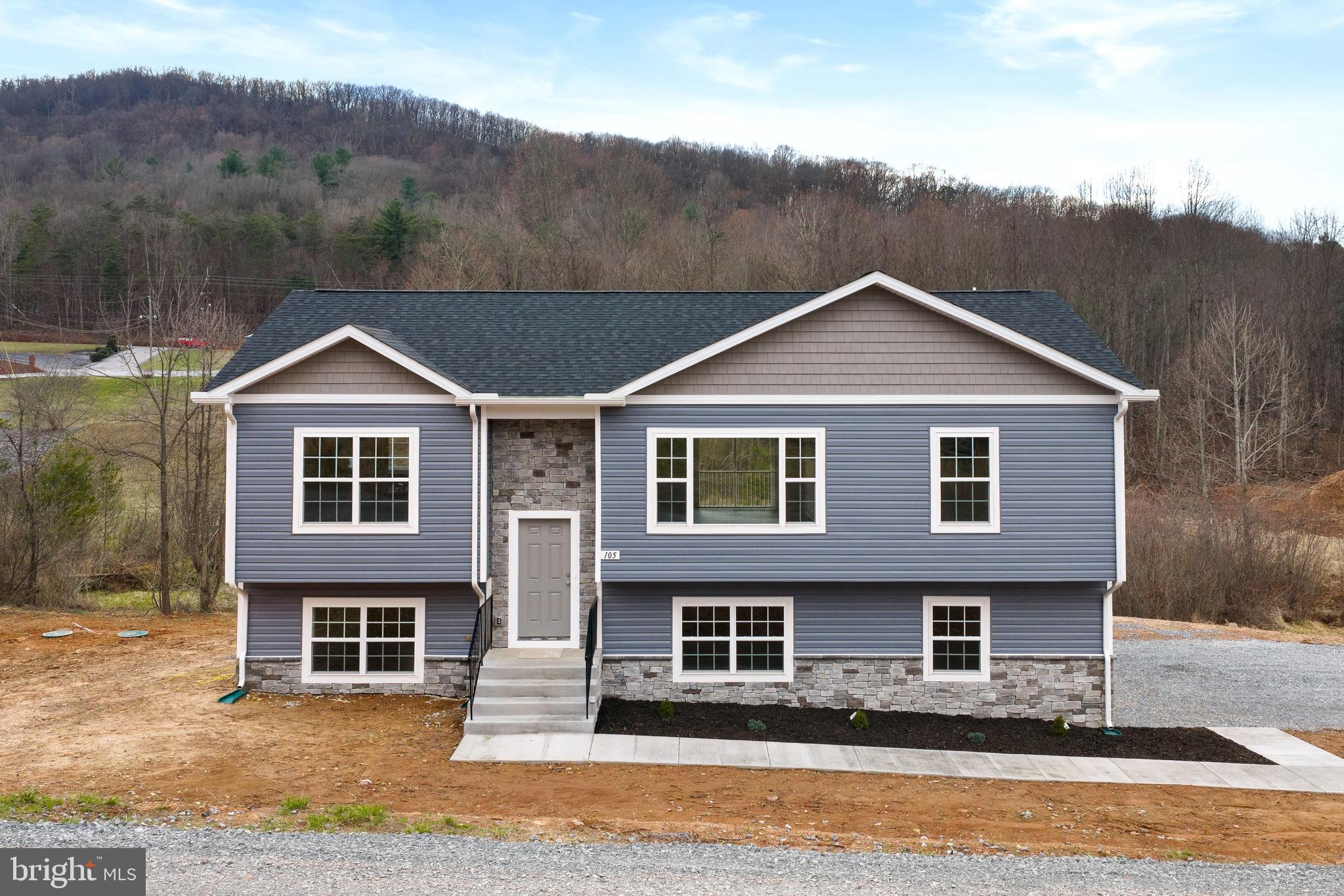 NINE EAST ESTATES - Residential