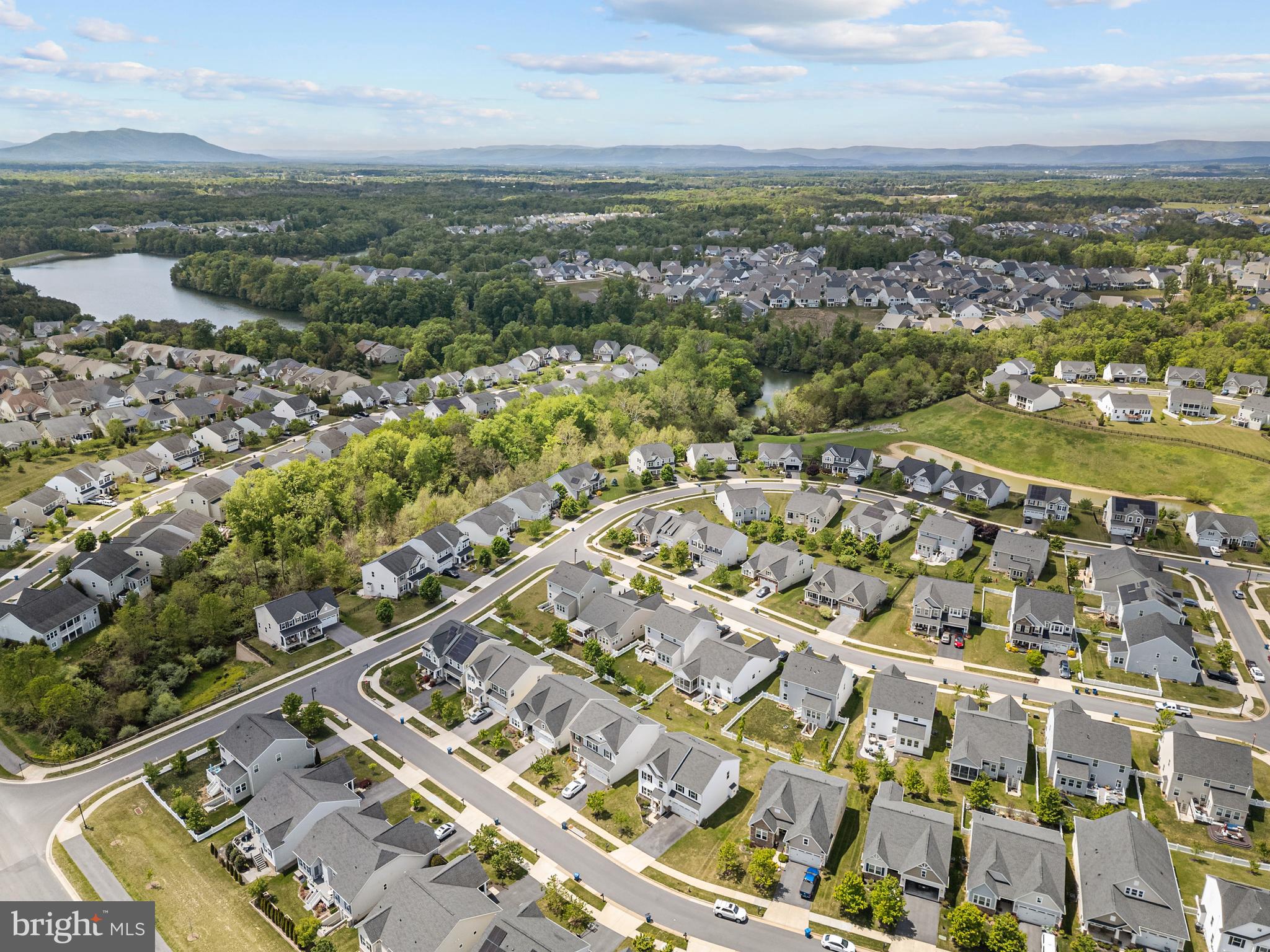 LAKE FREDERICK - Residential
