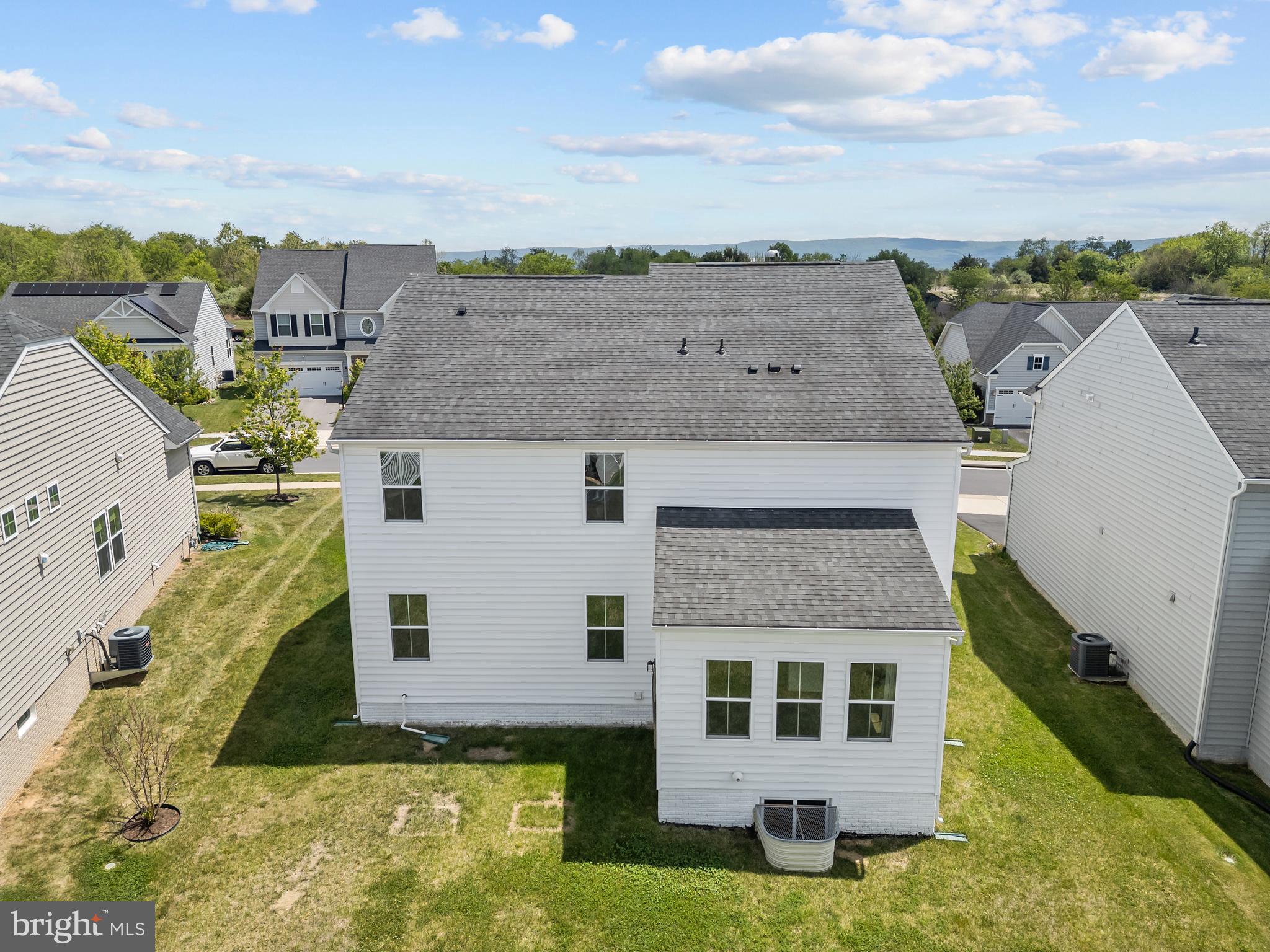 LAKE FREDERICK - Residential