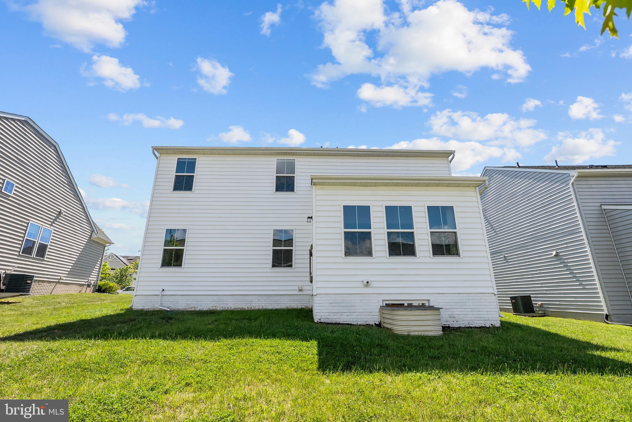 LAKE FREDERICK - Residential