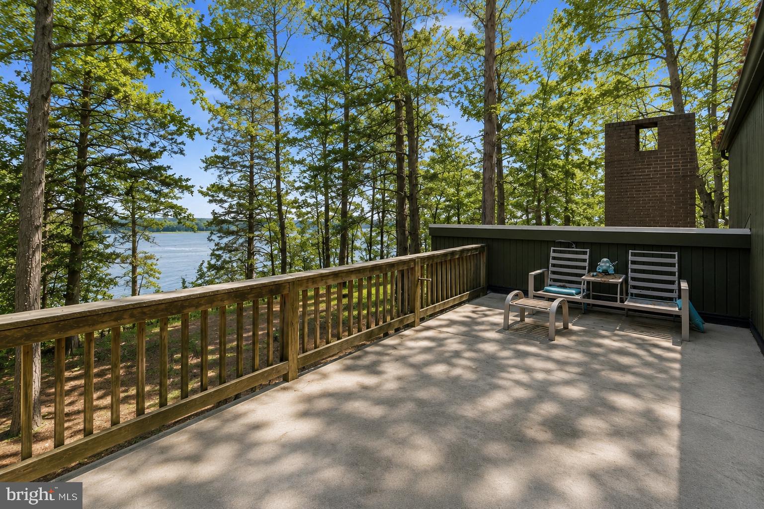 DRUM POINT - Residential
