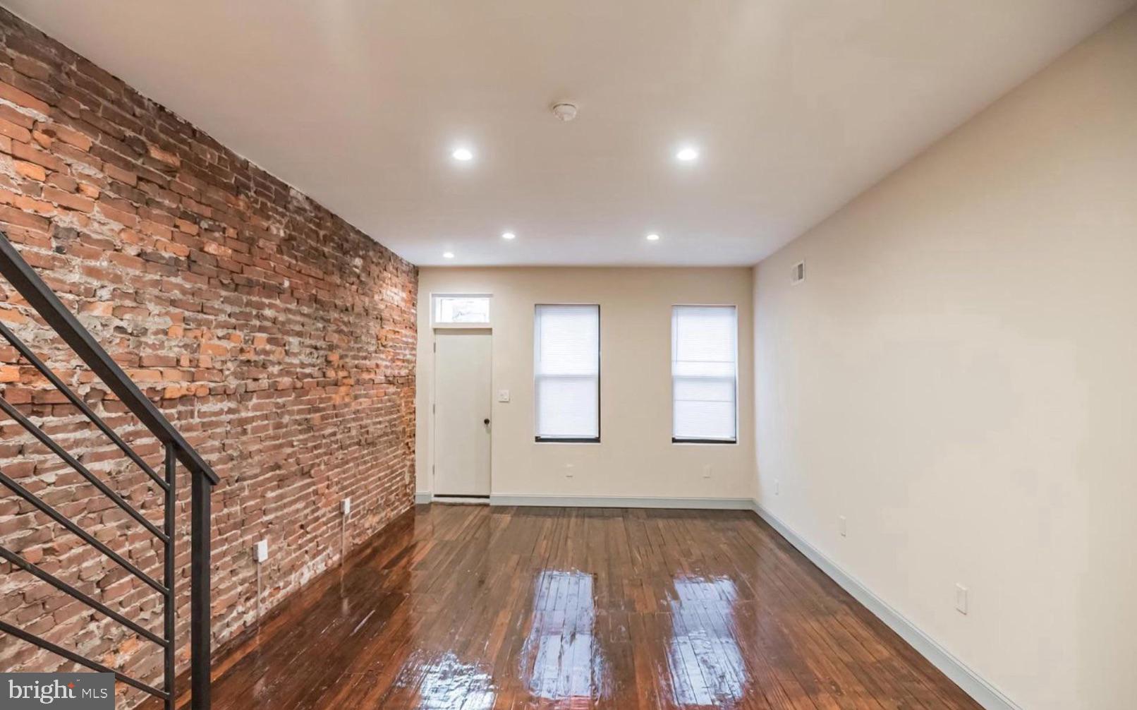 KENSINGTON - Residential