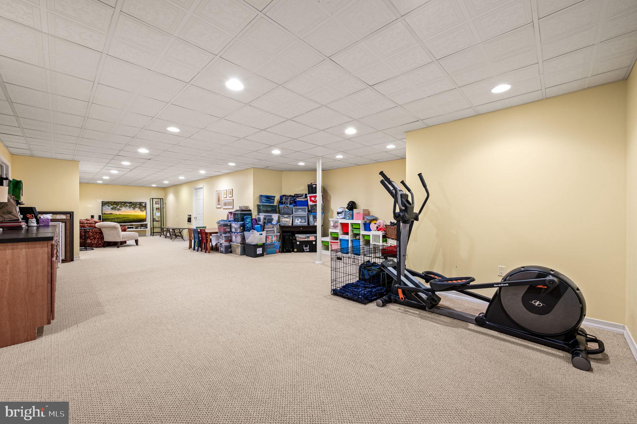 SARUM FARM - Residential