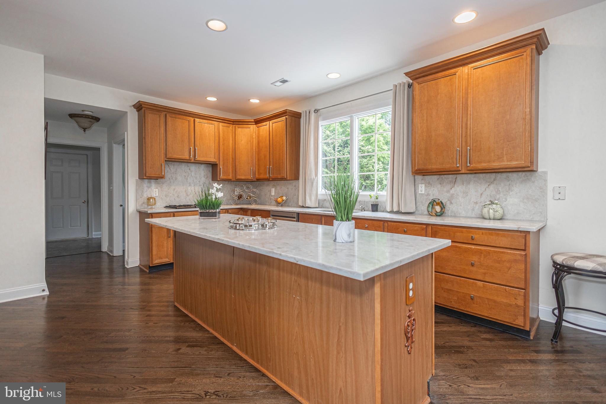 DOLINGTON ESTATES - Residential
