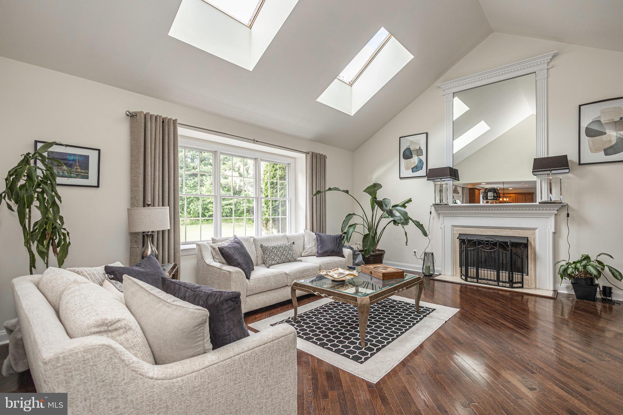 DOLINGTON ESTATES - Residential