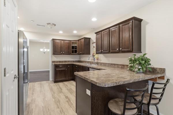 ROTH'S FARM VILLAGE - Residential