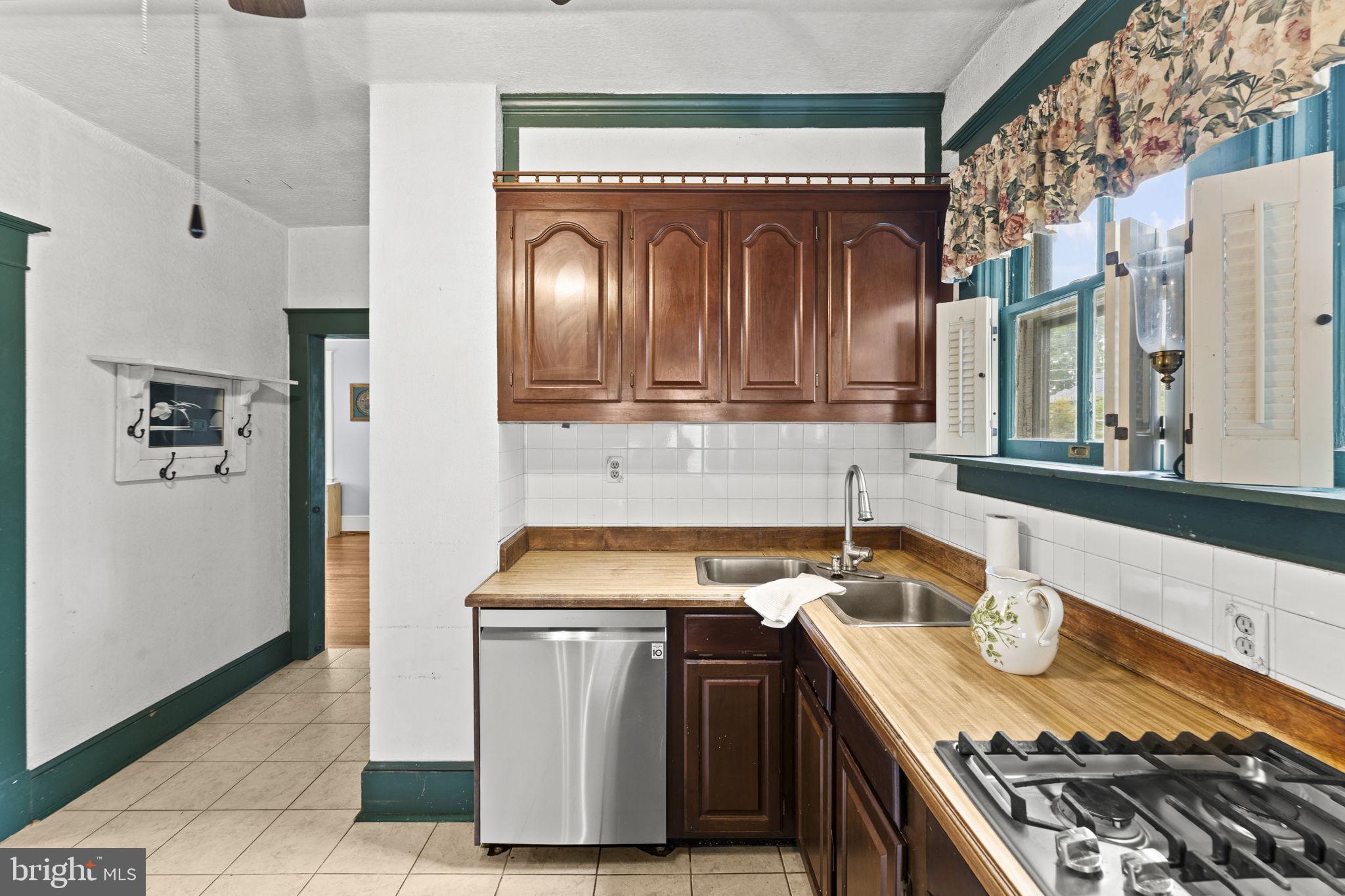 GAINES SUBD - Residential