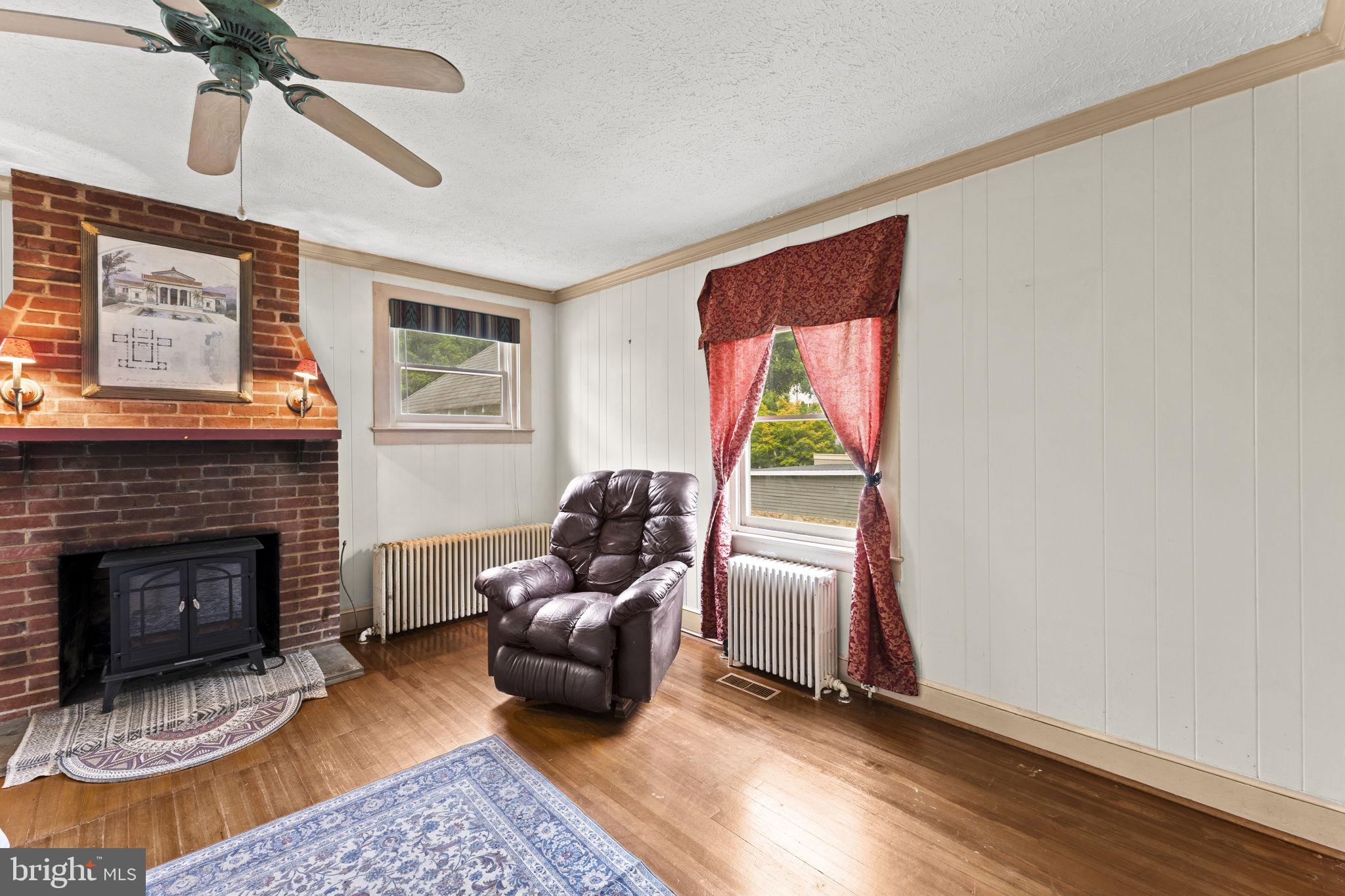 GAINES SUBD - Residential
