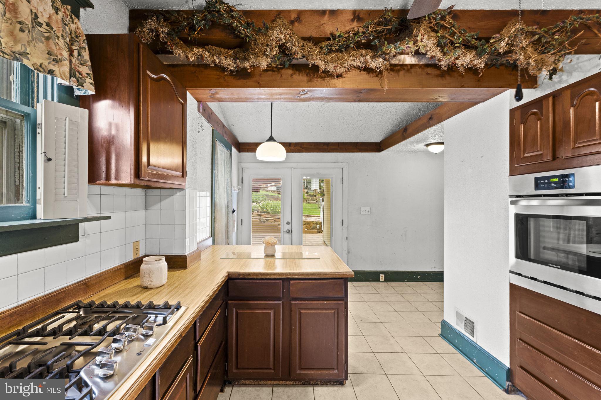 GAINES SUBD - Residential