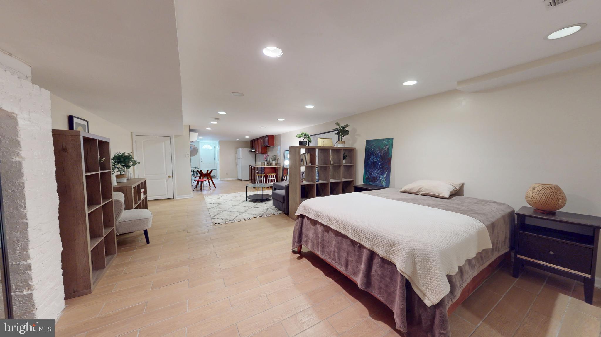 CHARLES VILLAGE - Residential