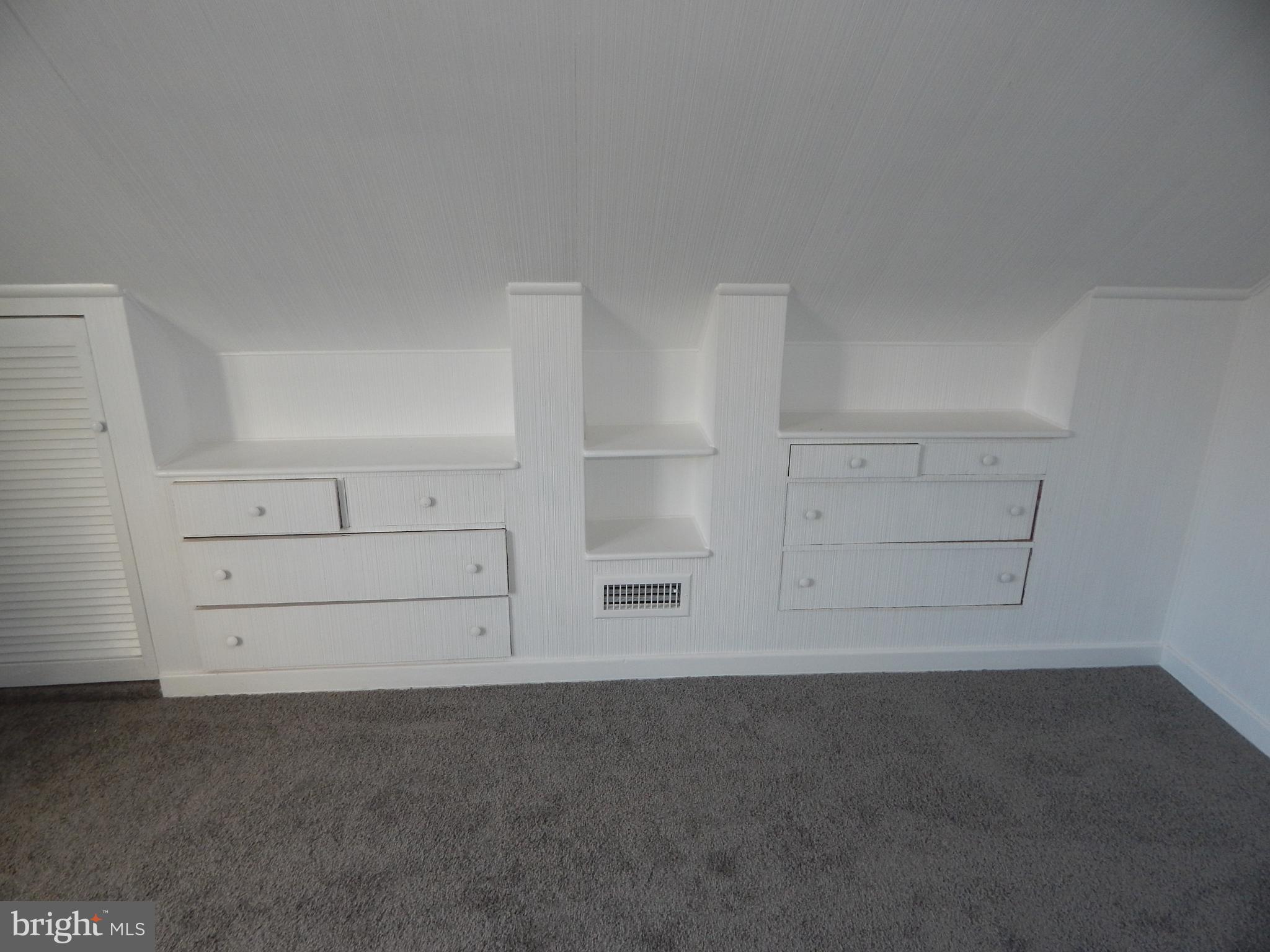 FRANKFORD - Residential Lease
