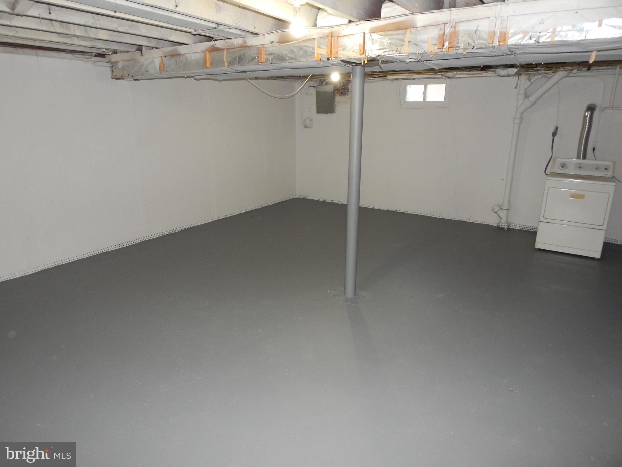 FRANKFORD - Residential Lease