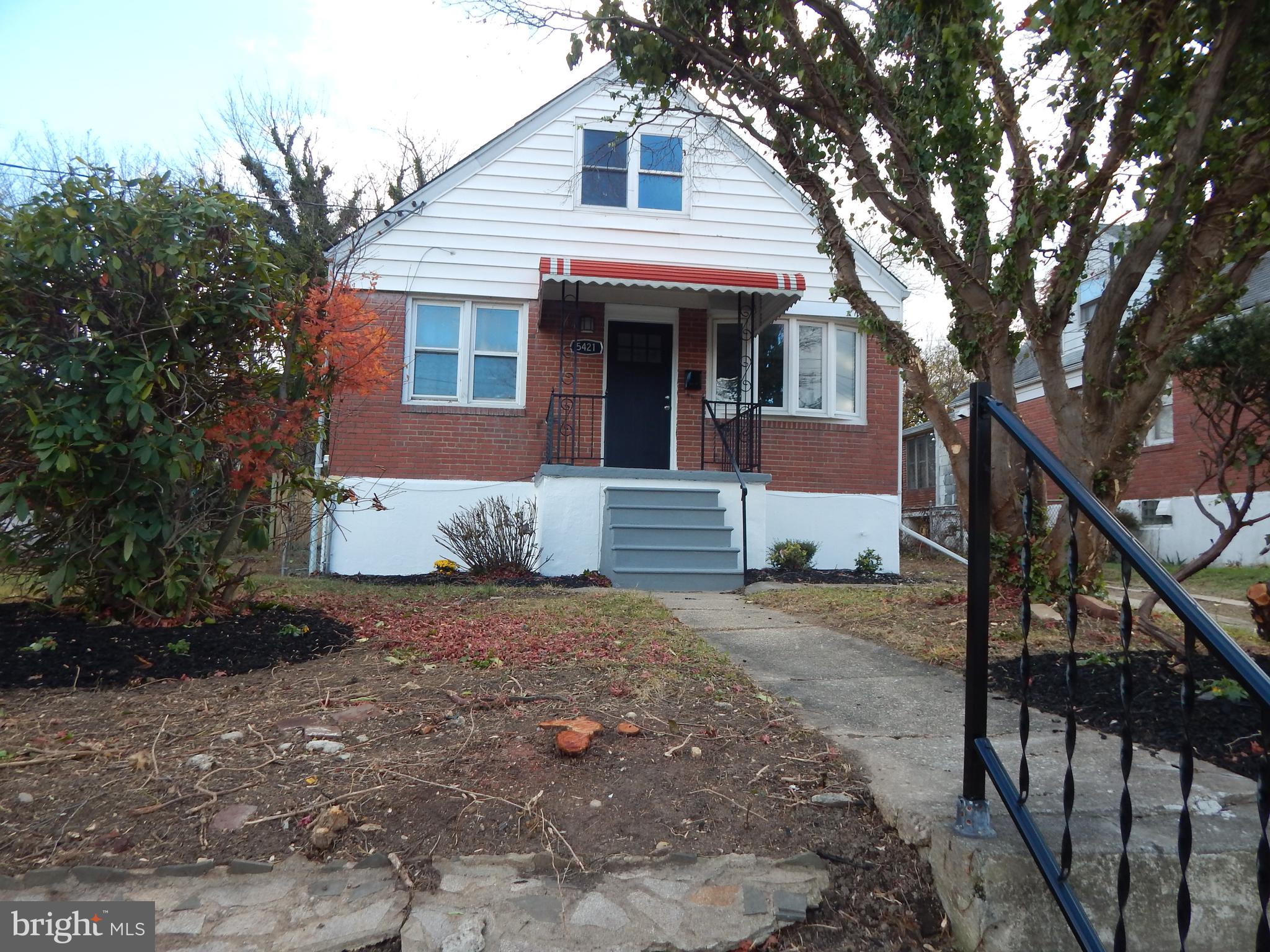 FRANKFORD - Residential Lease