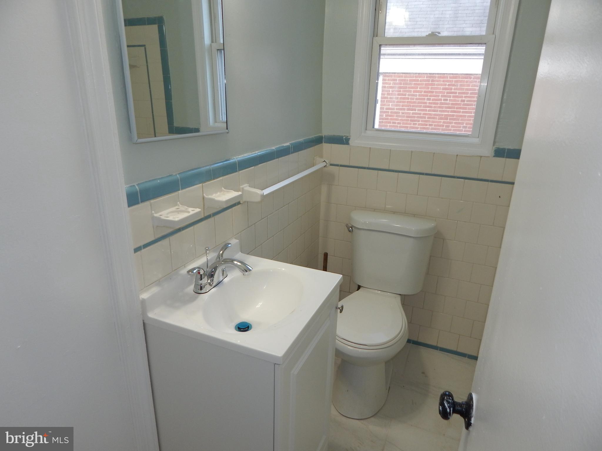 FRANKFORD - Residential Lease