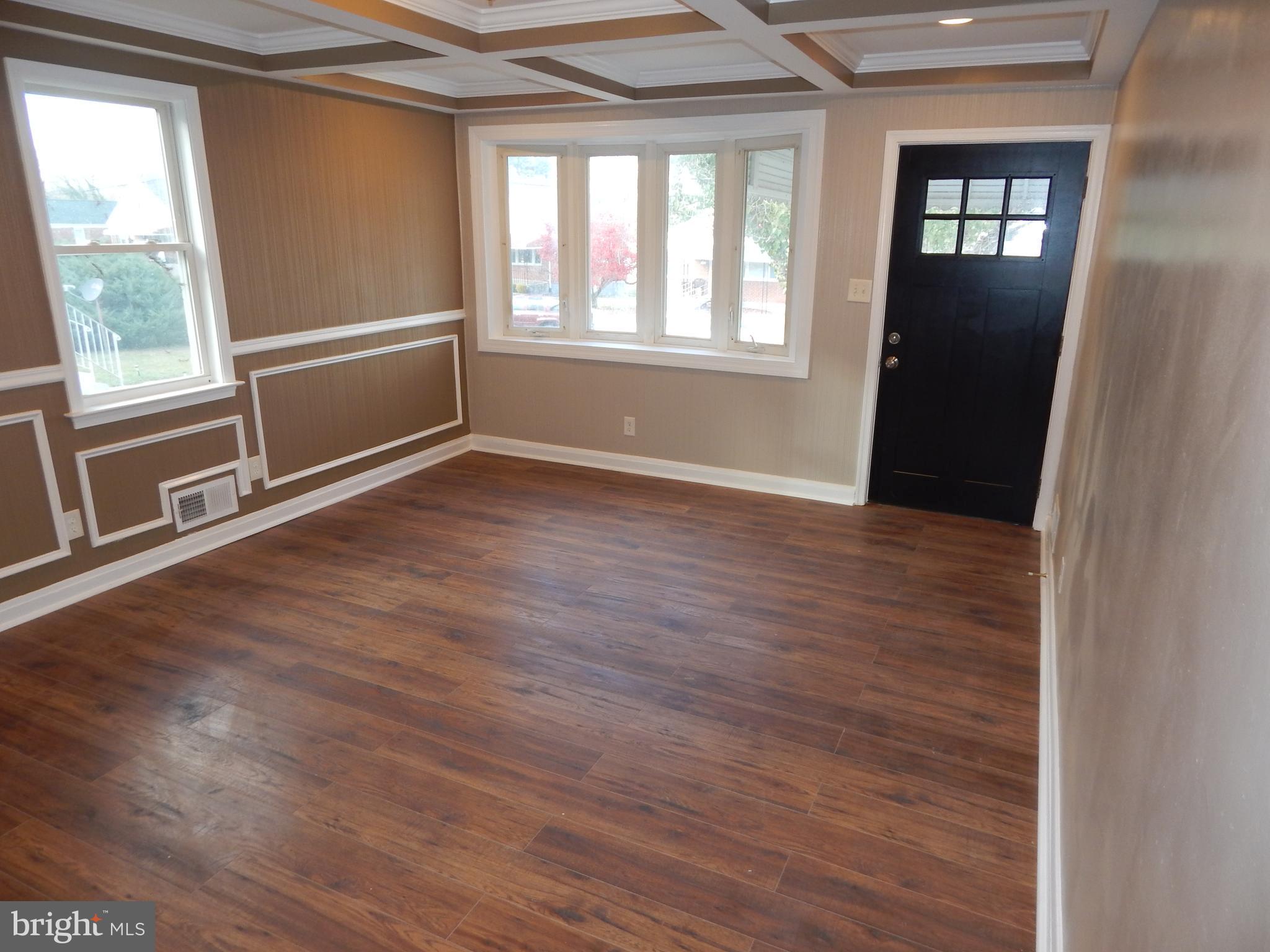 FRANKFORD - Residential Lease
