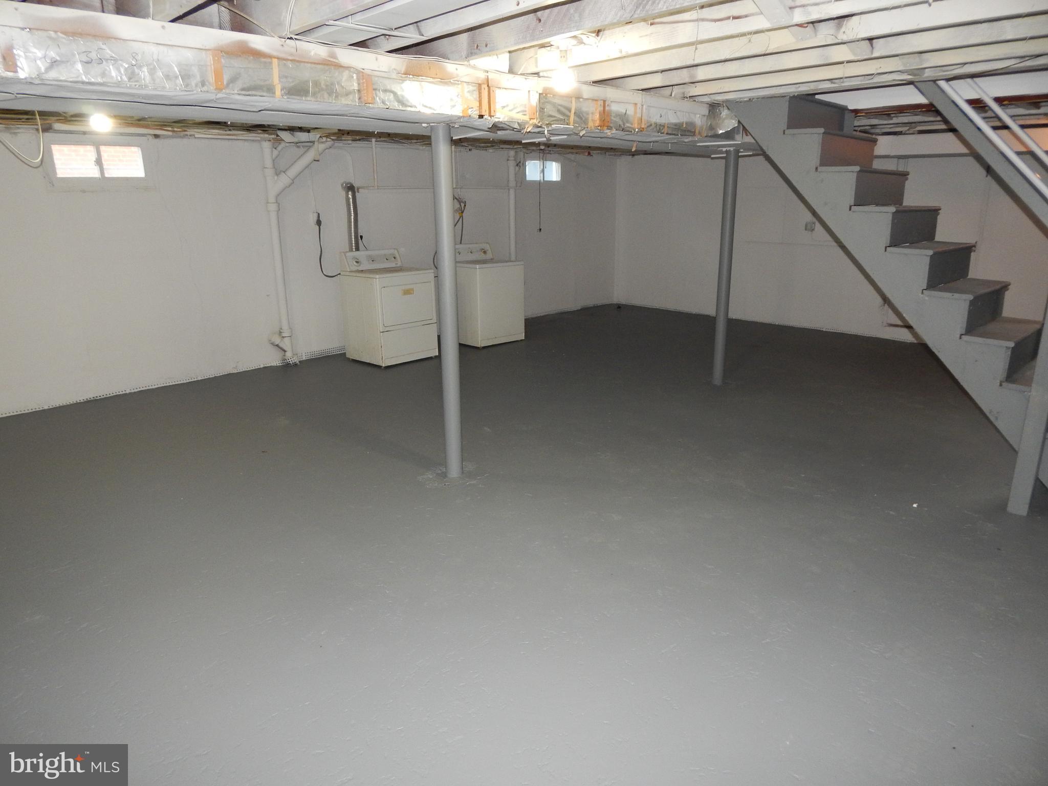 FRANKFORD - Residential Lease