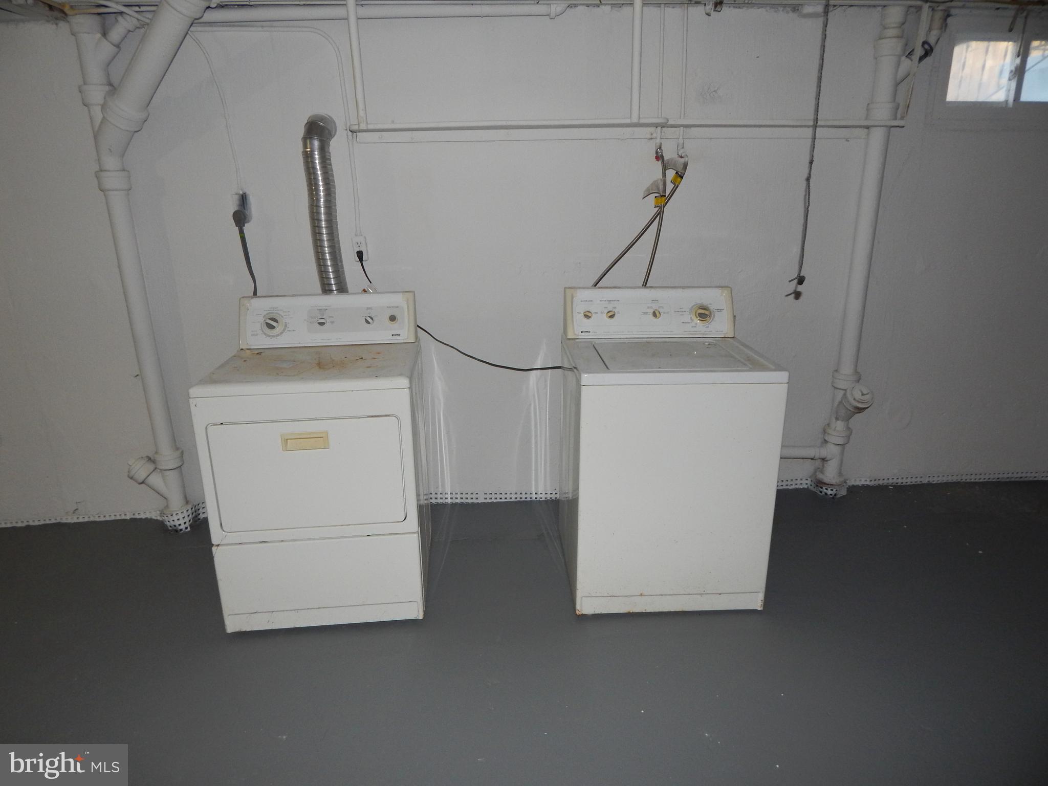 FRANKFORD - Residential Lease