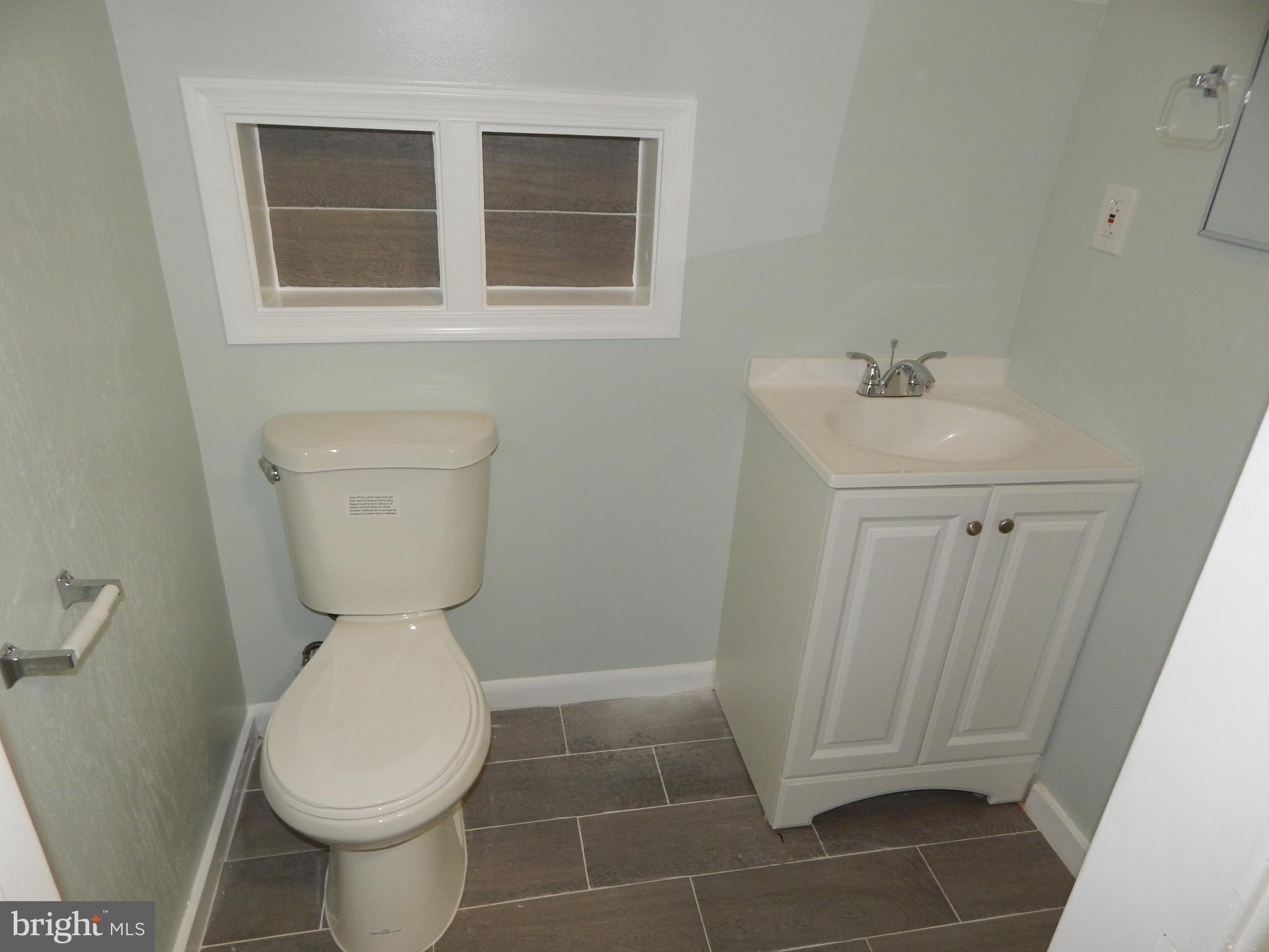FRANKFORD - Residential Lease