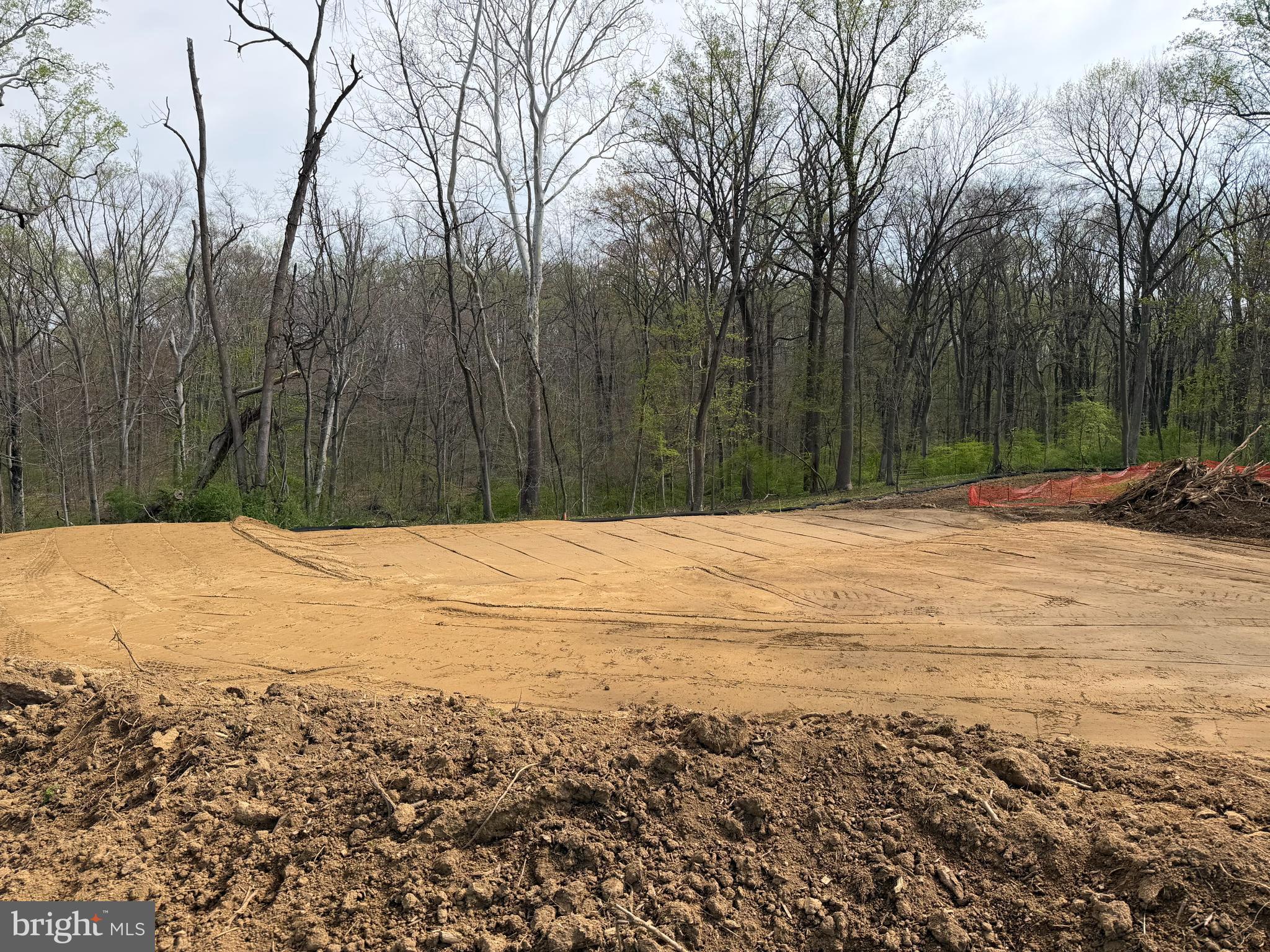 NEWTOWN SQ - Residential