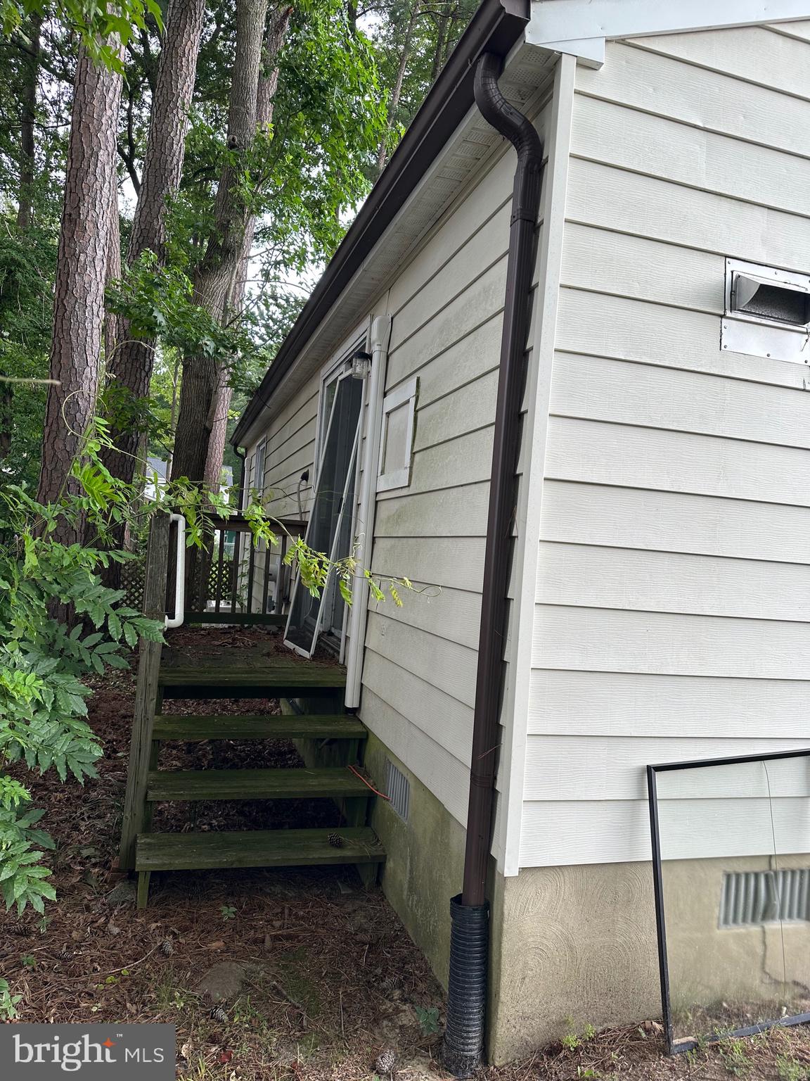 ROSE HAVEN - Residential Lease