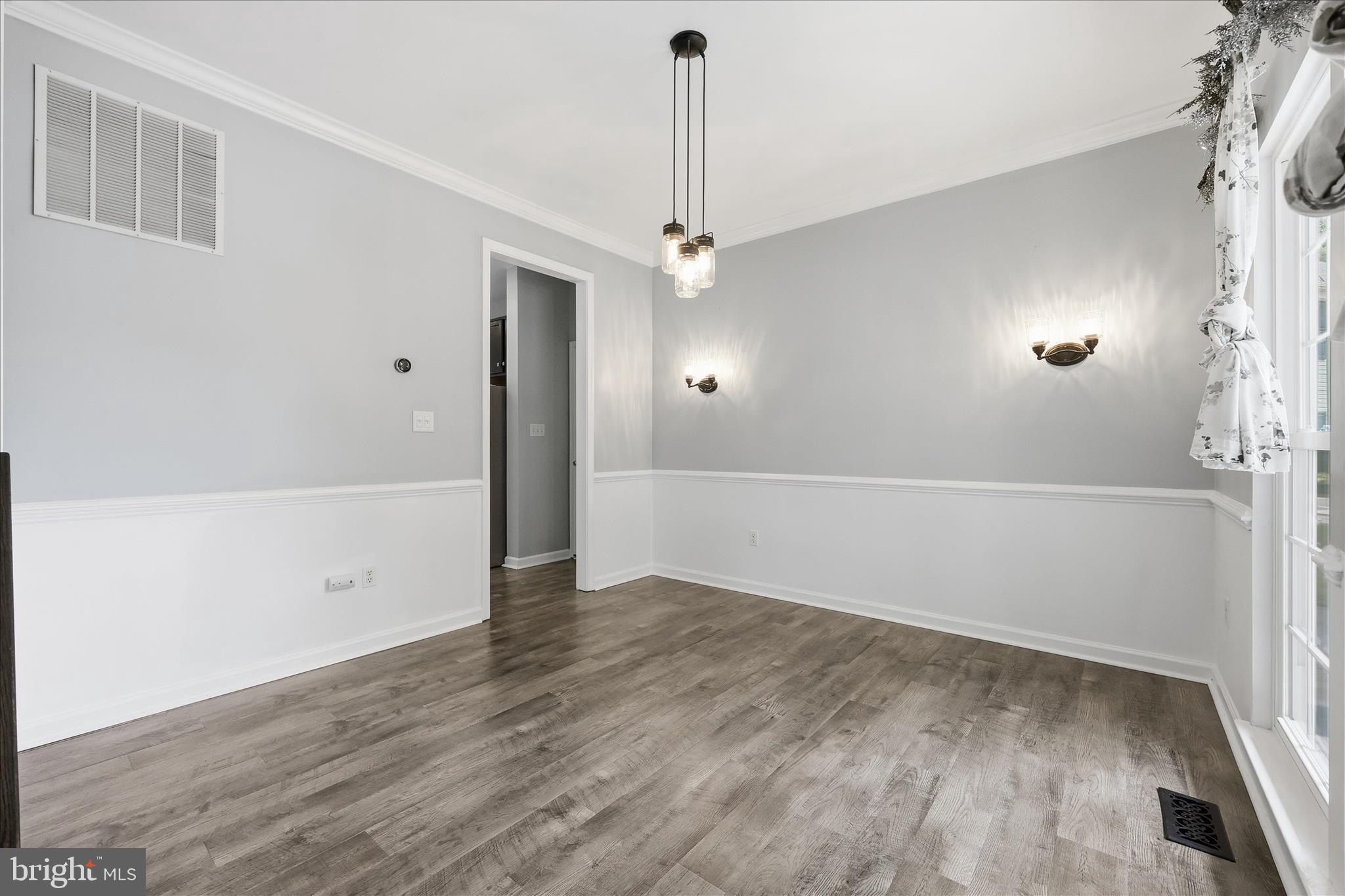 WELLINGTON TRACE - Residential