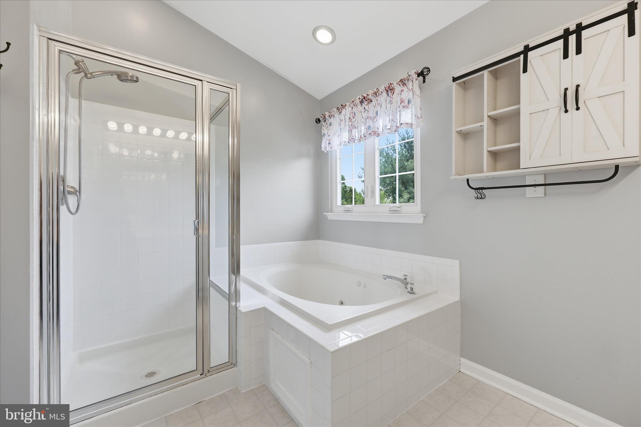 WELLINGTON TRACE - Residential