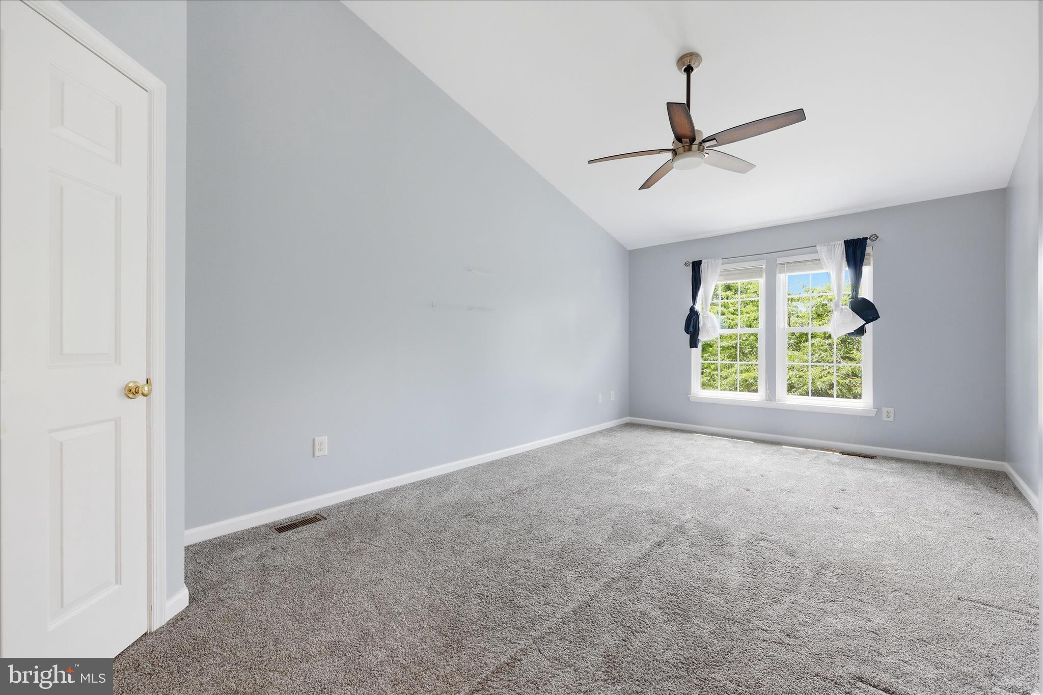 WELLINGTON TRACE - Residential