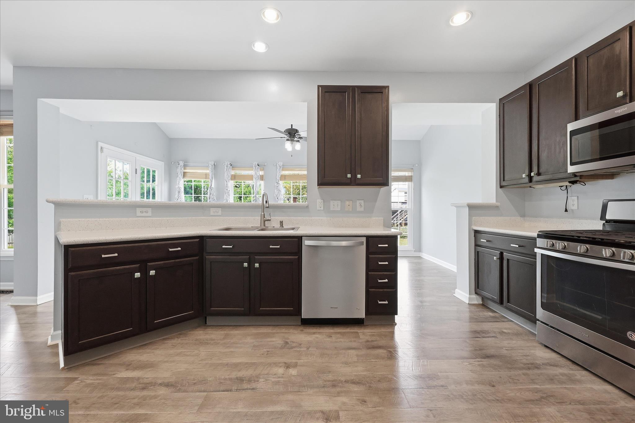 WELLINGTON TRACE - Residential