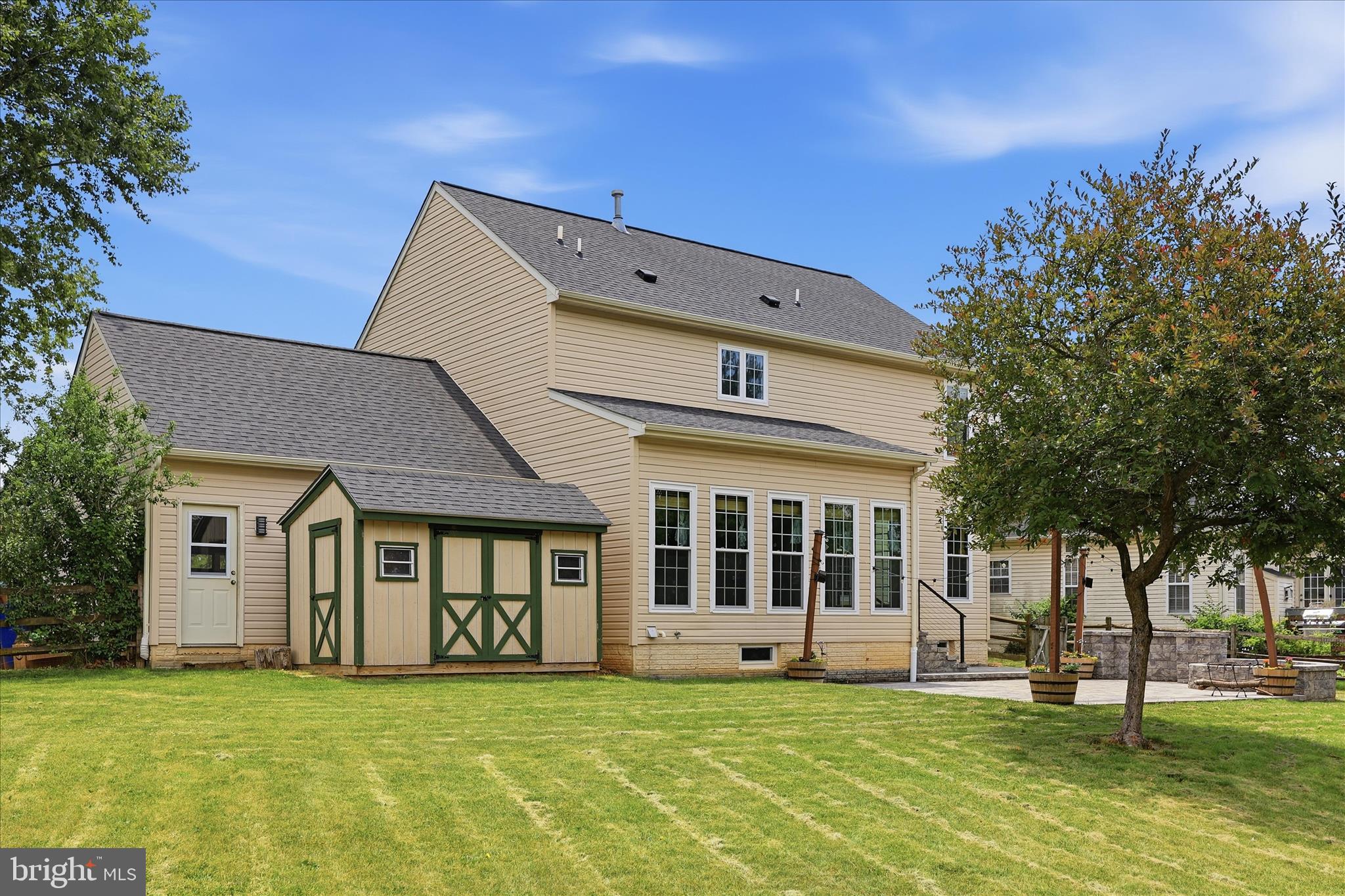 WELLINGTON TRACE - Residential