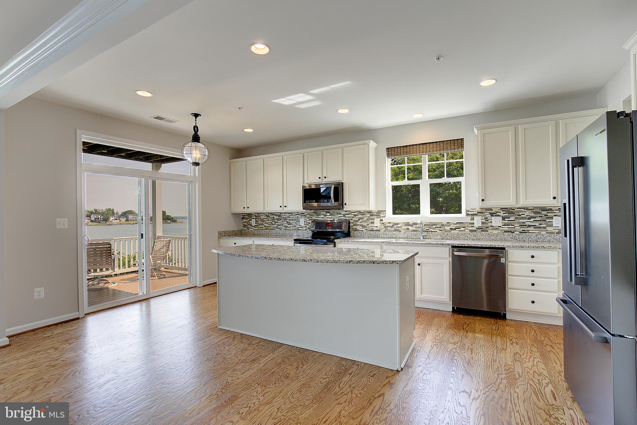 SHOREHAM BEACH - Residential