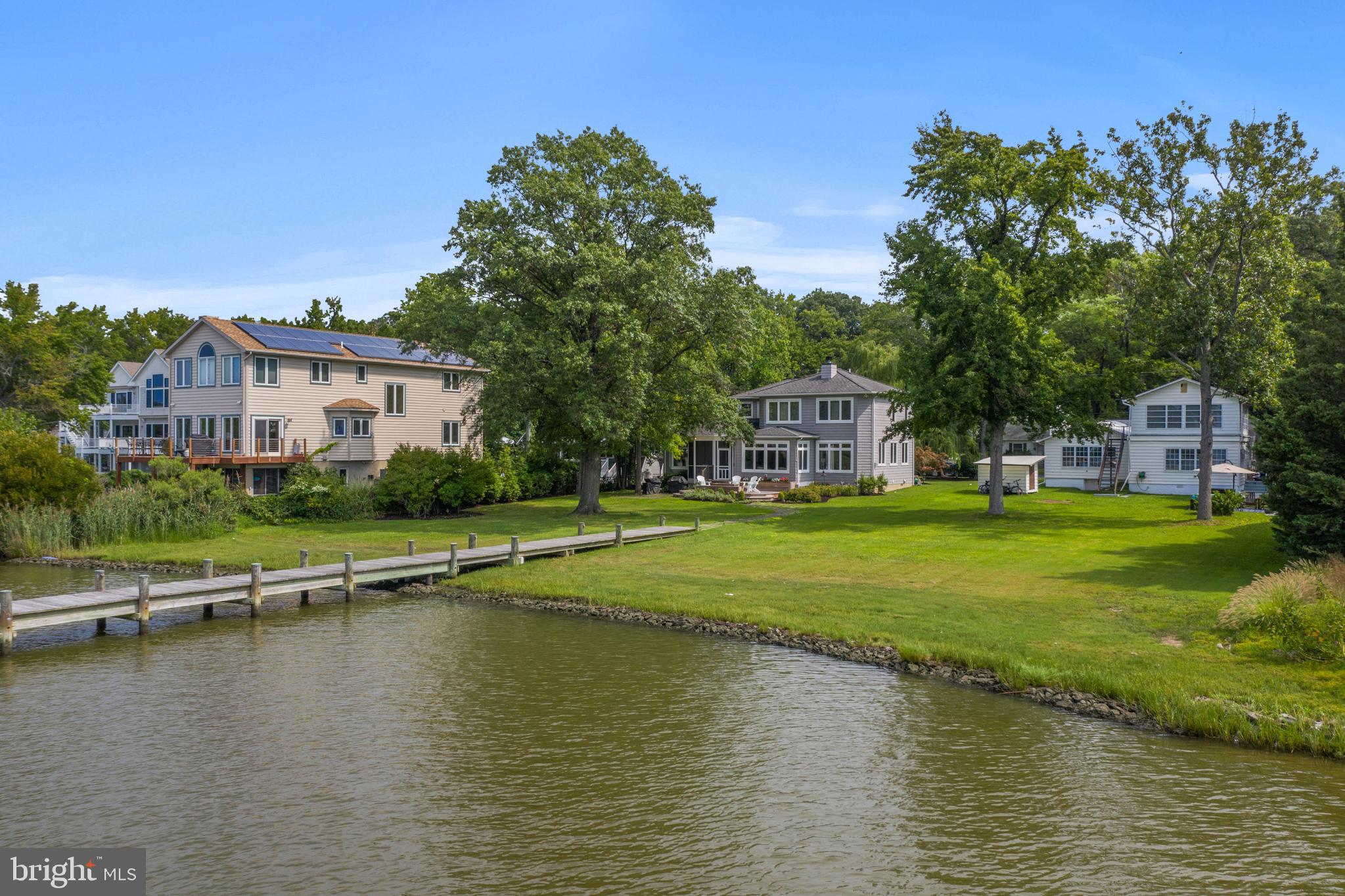 ARUNDEL ON THE BAY - Residential
