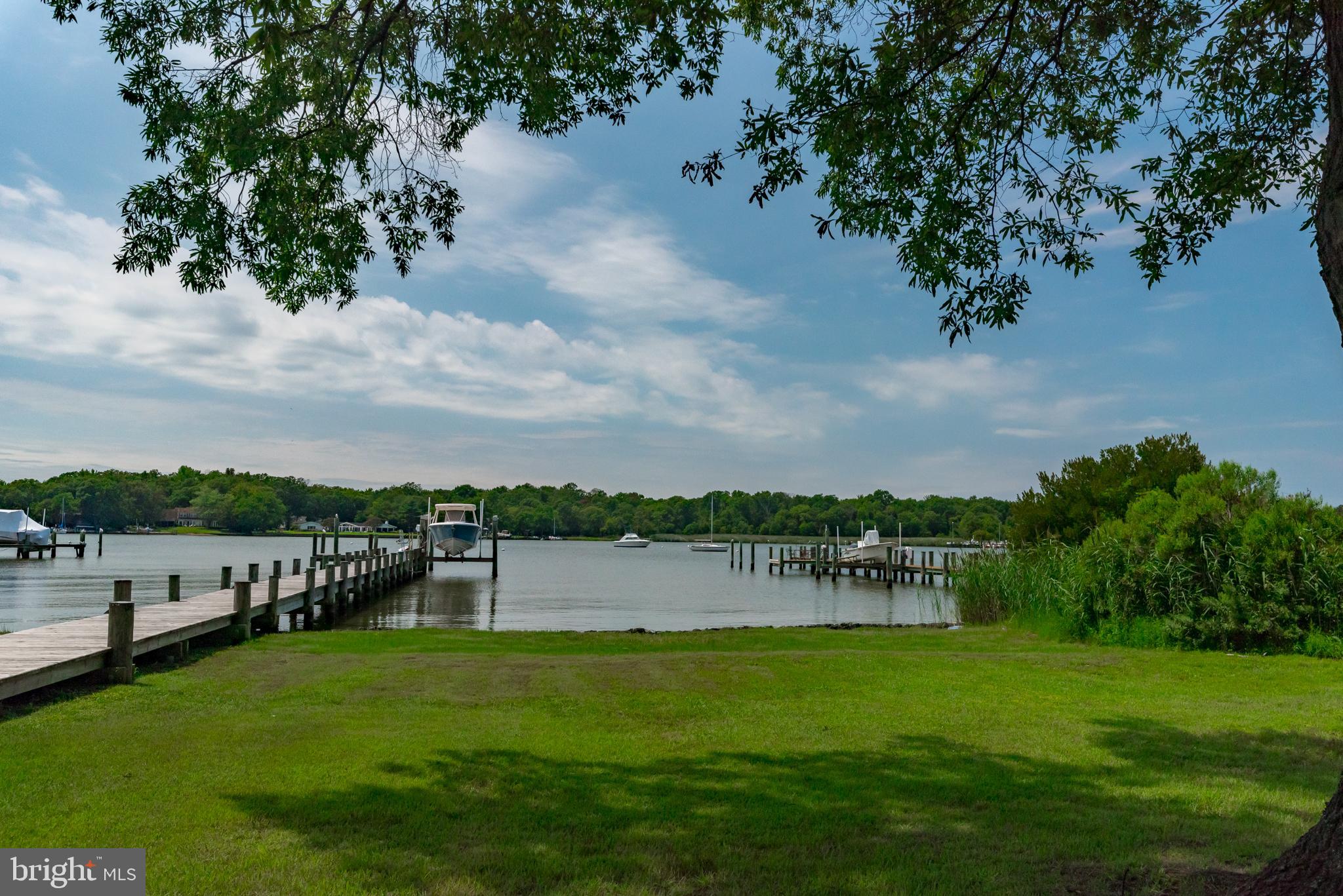 ARUNDEL ON THE BAY - Residential