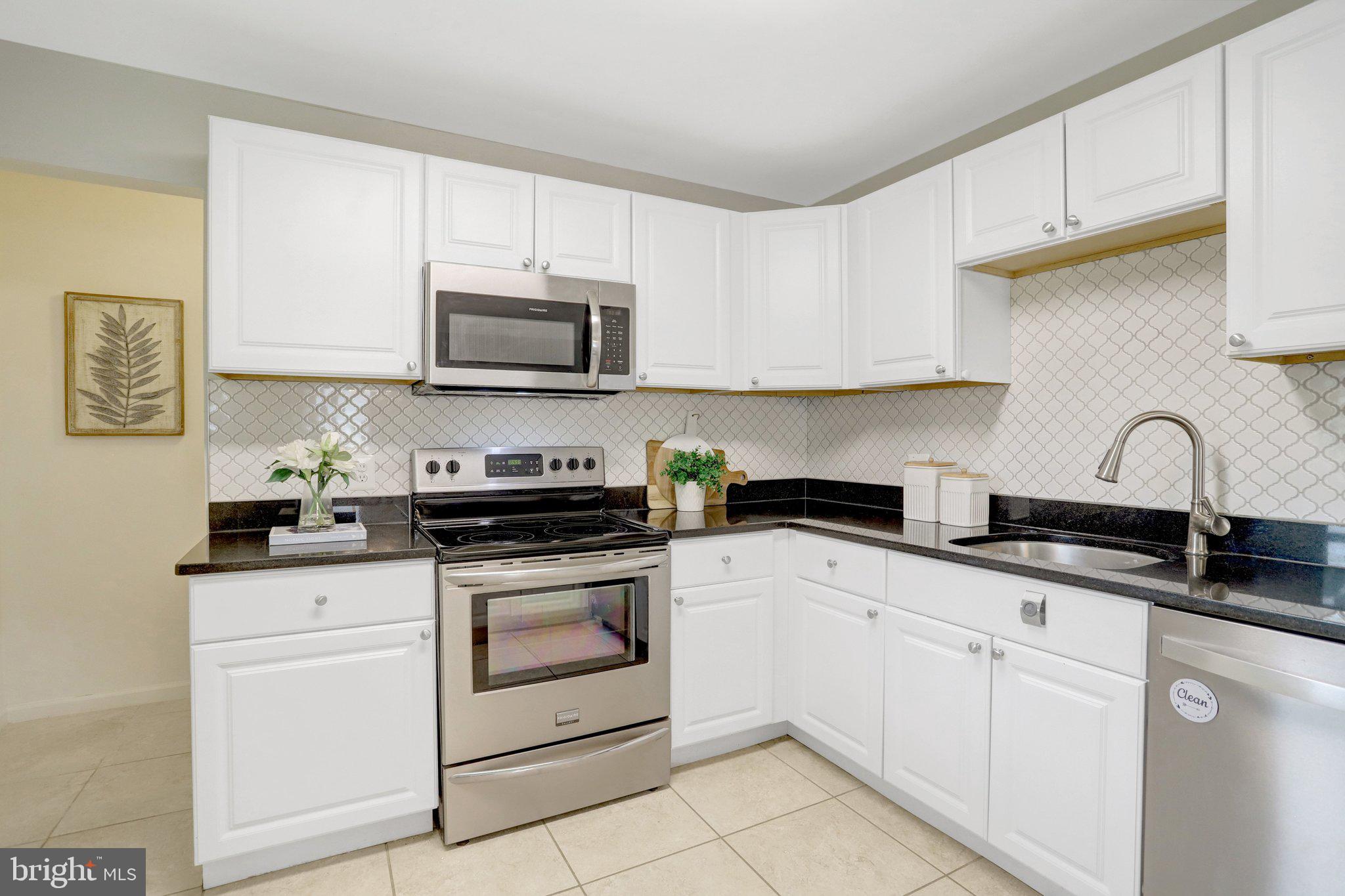 POHICK ESTATES - Residential
