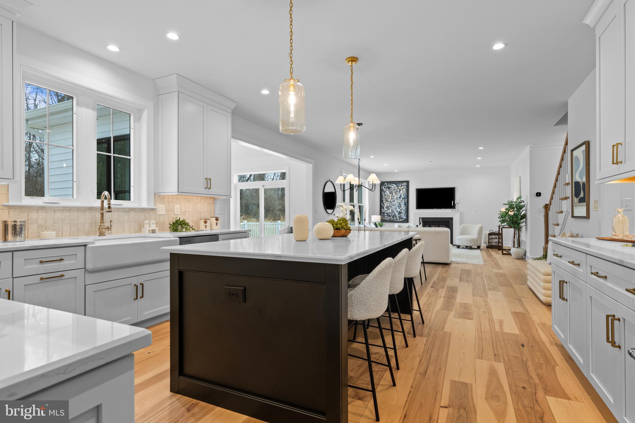 ESTATES AT STONECLIFF - Residential