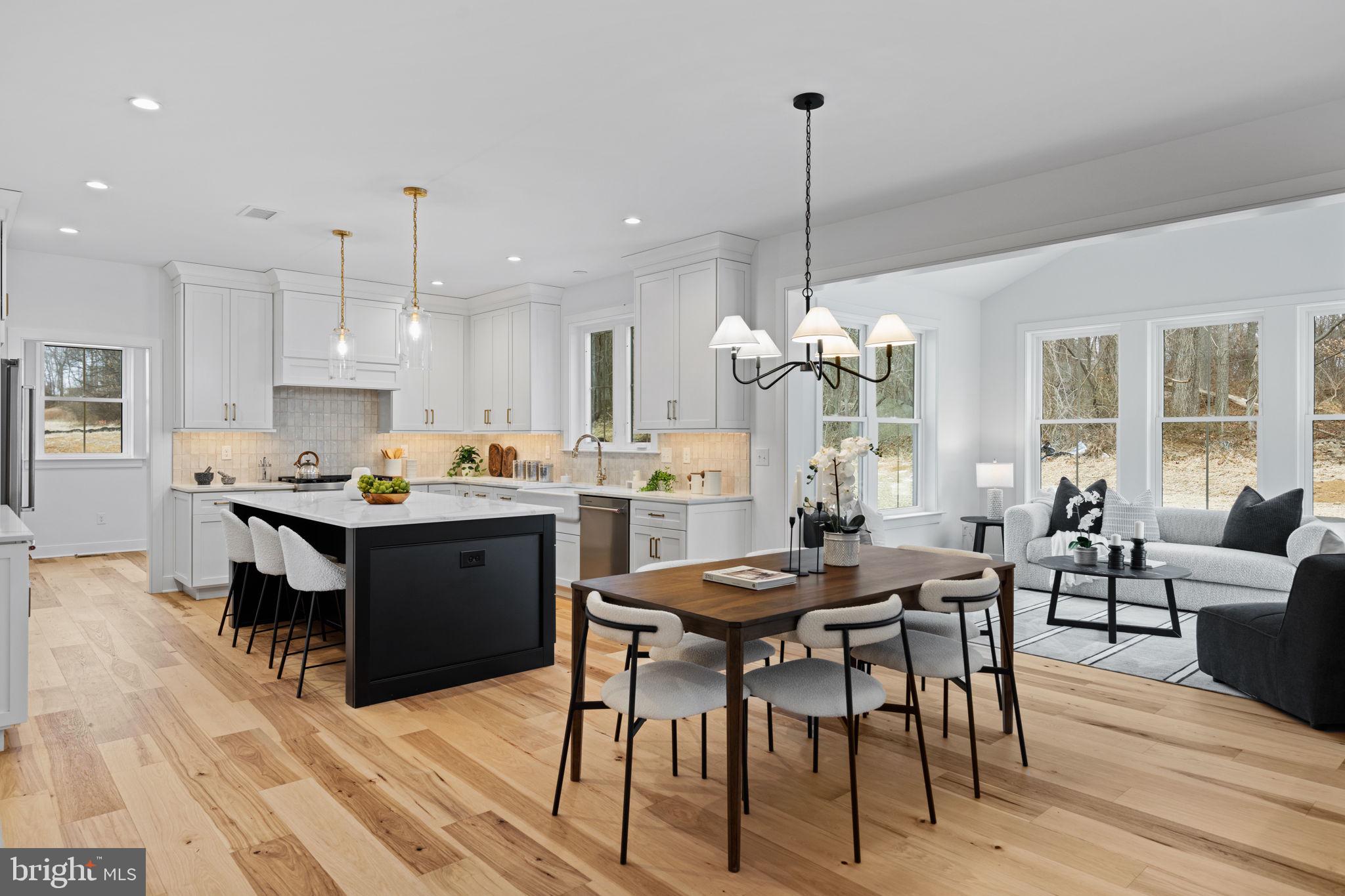 ESTATES AT STONECLIFF - Residential
