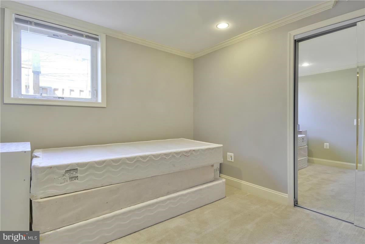 KENSINGTON TERRACE - Residential