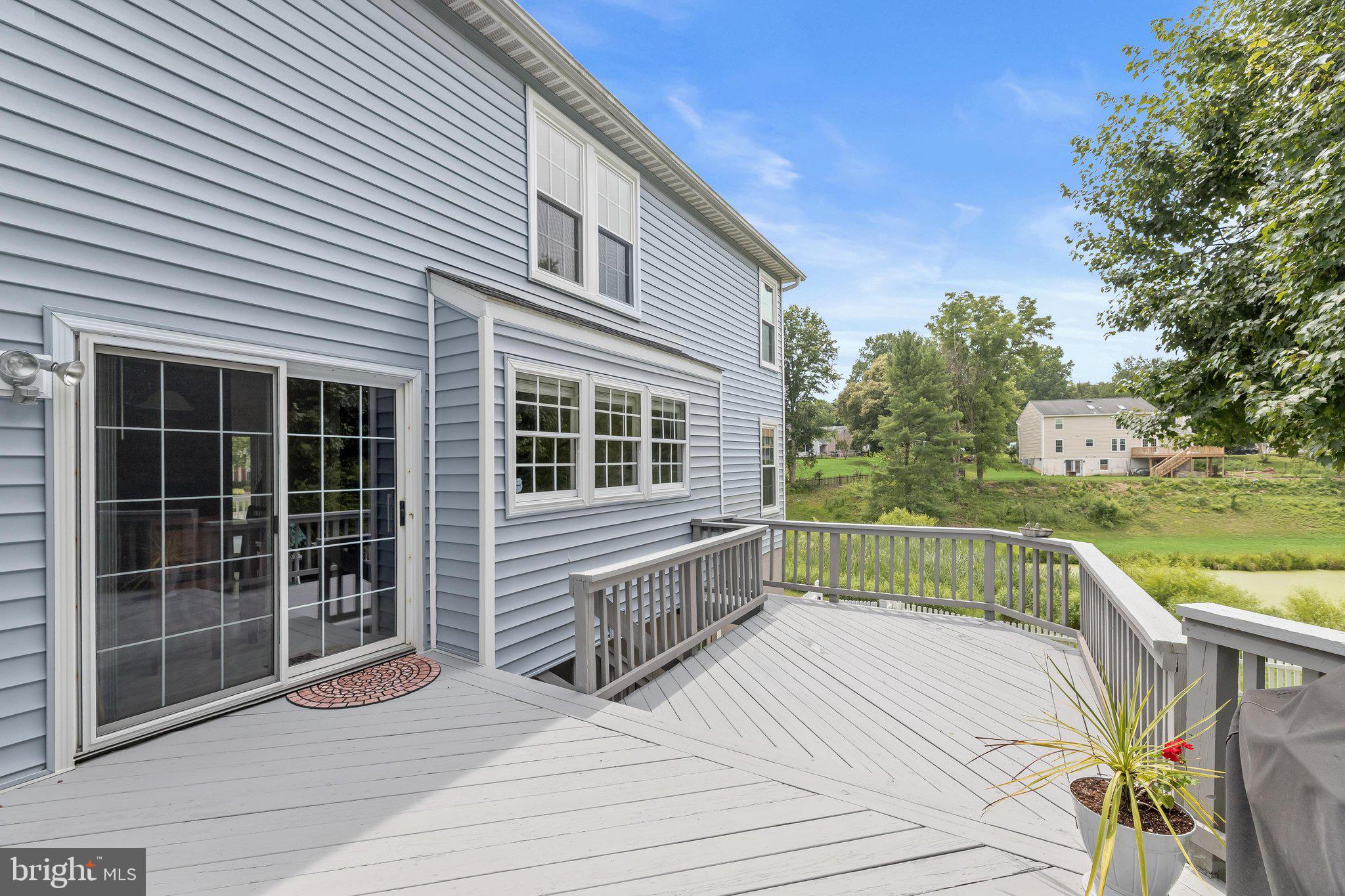 LONG MEADOW - Residential