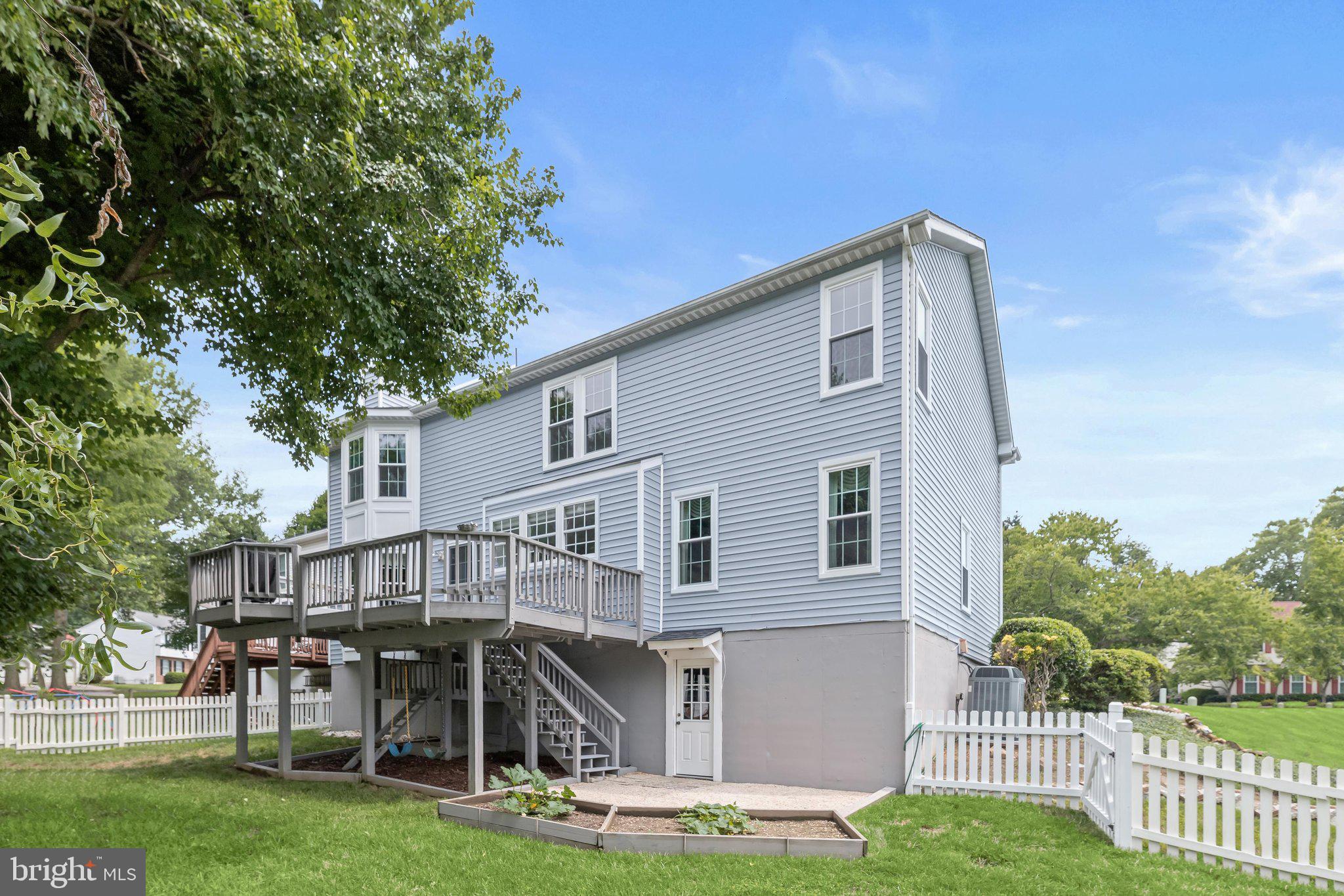LONG MEADOW - Residential