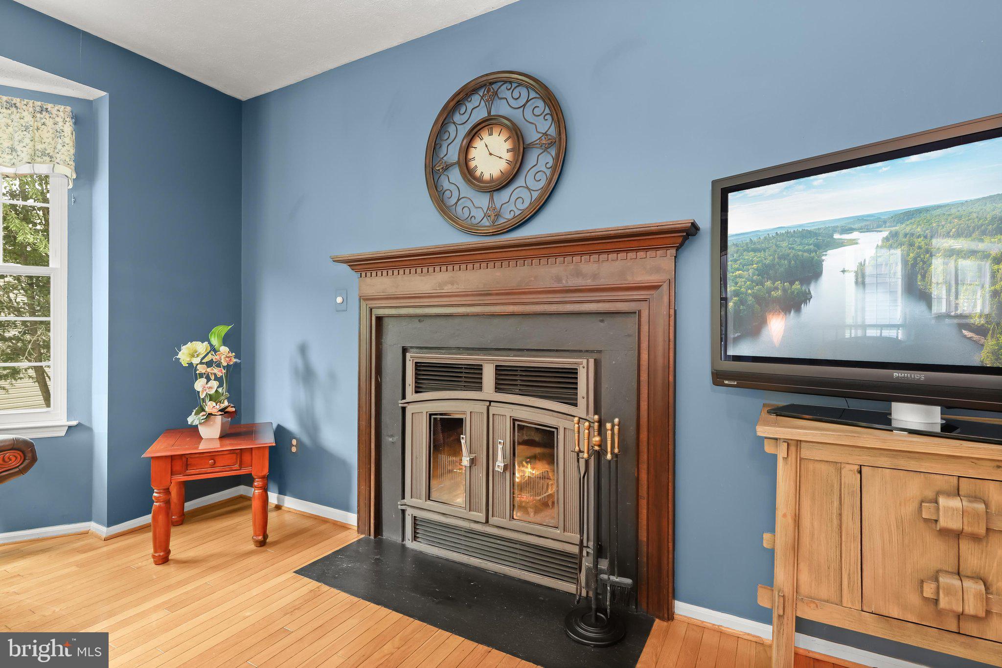 LONG MEADOW - Residential