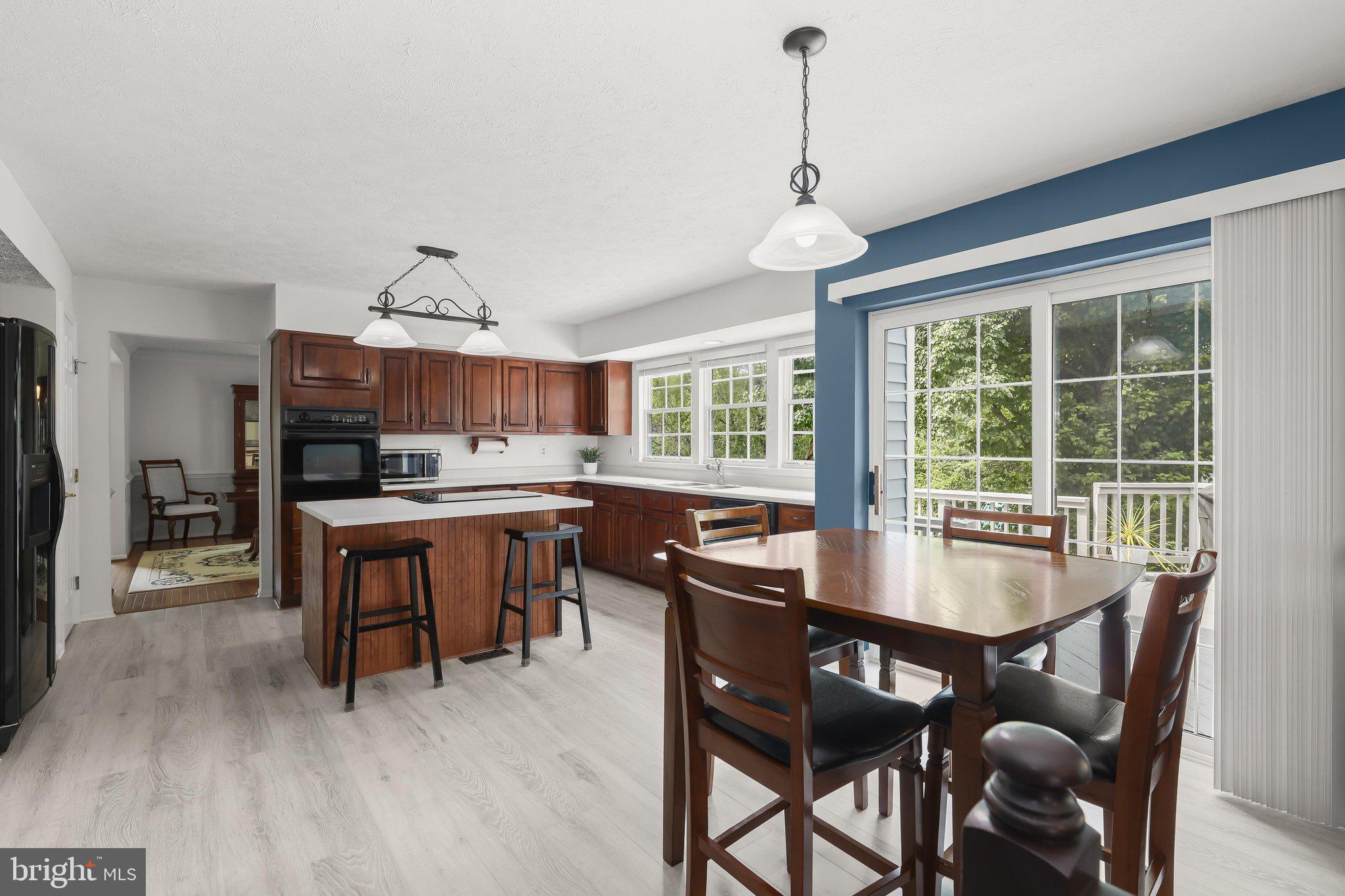 LONG MEADOW - Residential