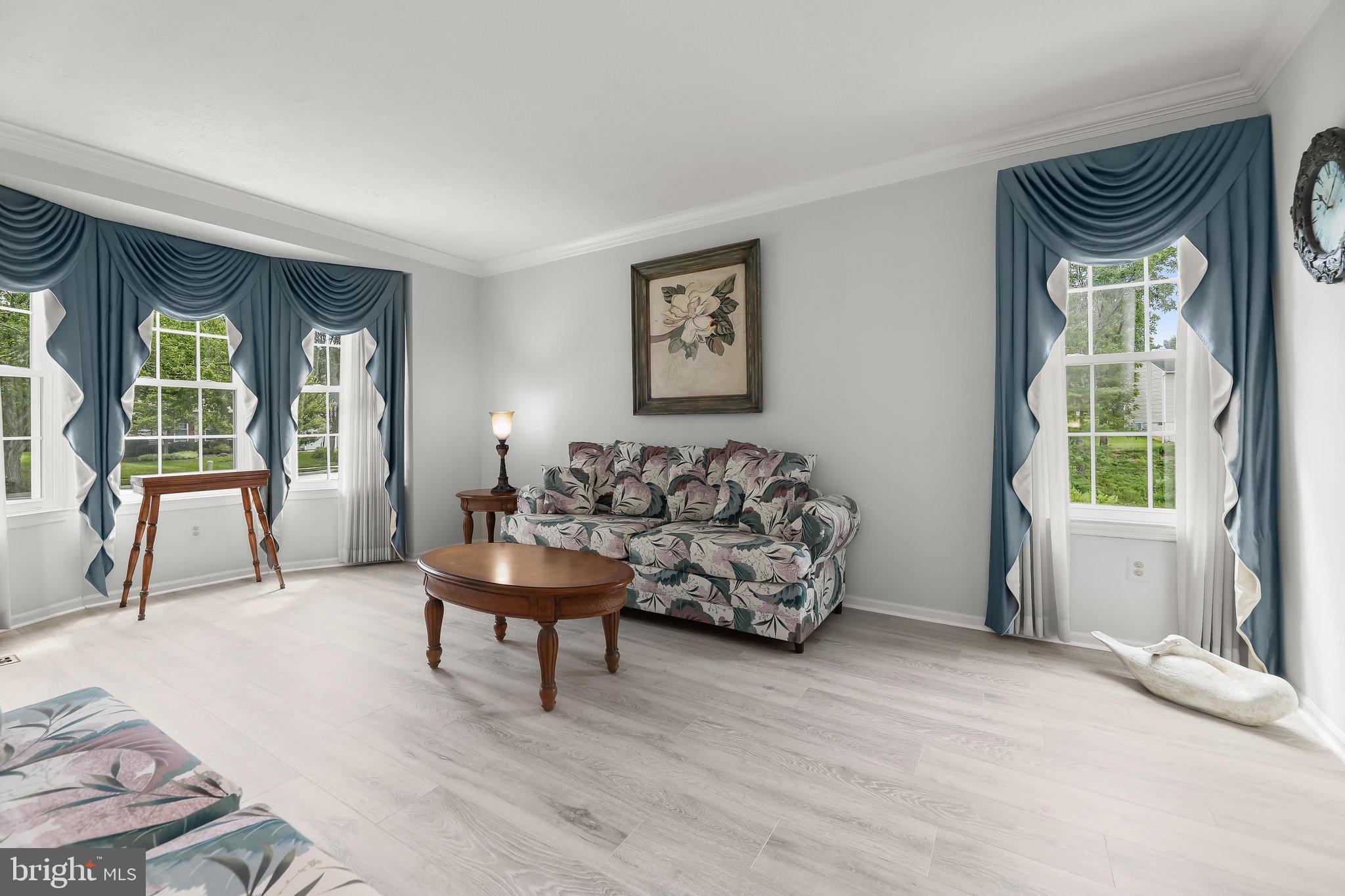 LONG MEADOW - Residential