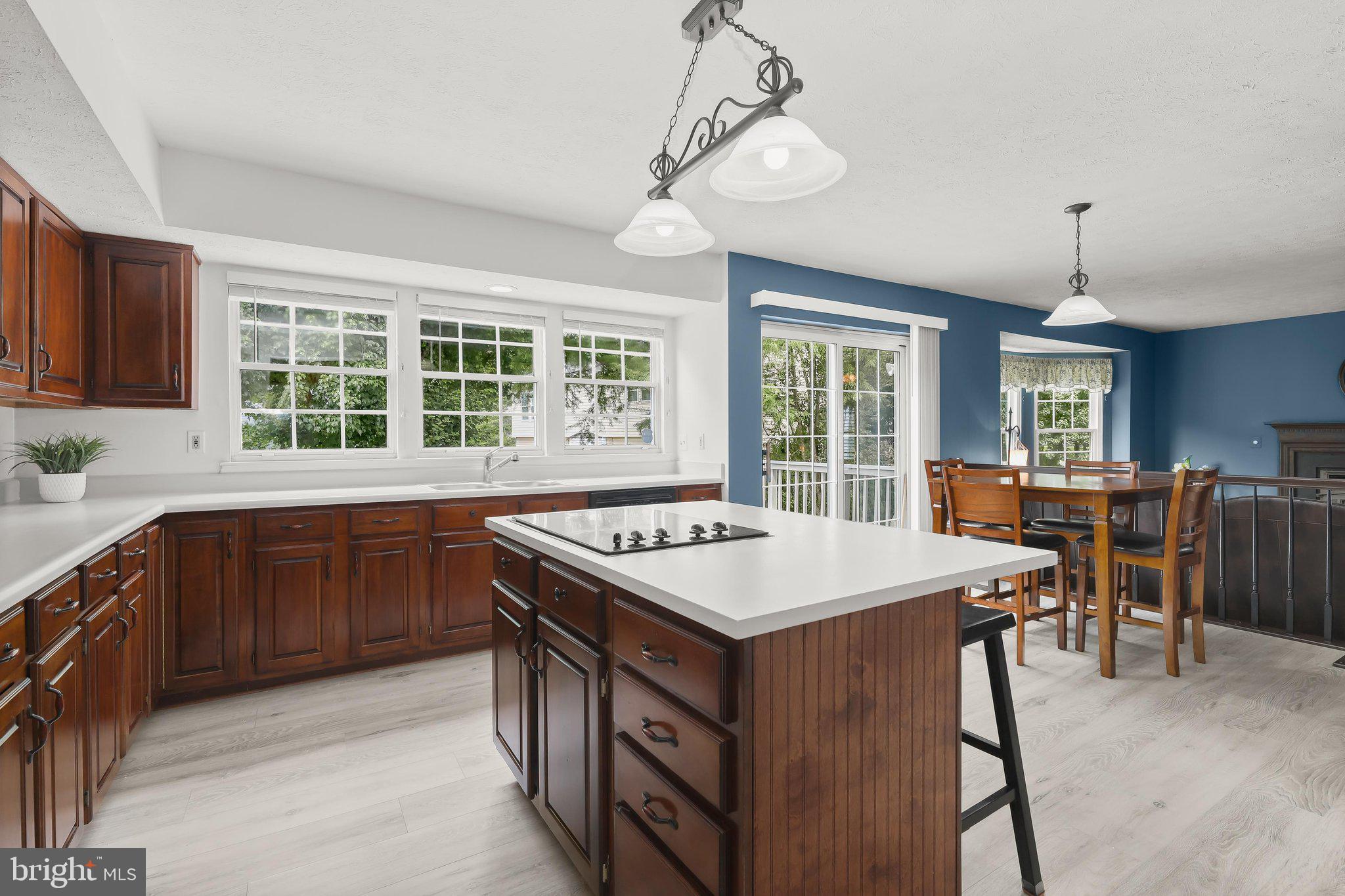 LONG MEADOW - Residential