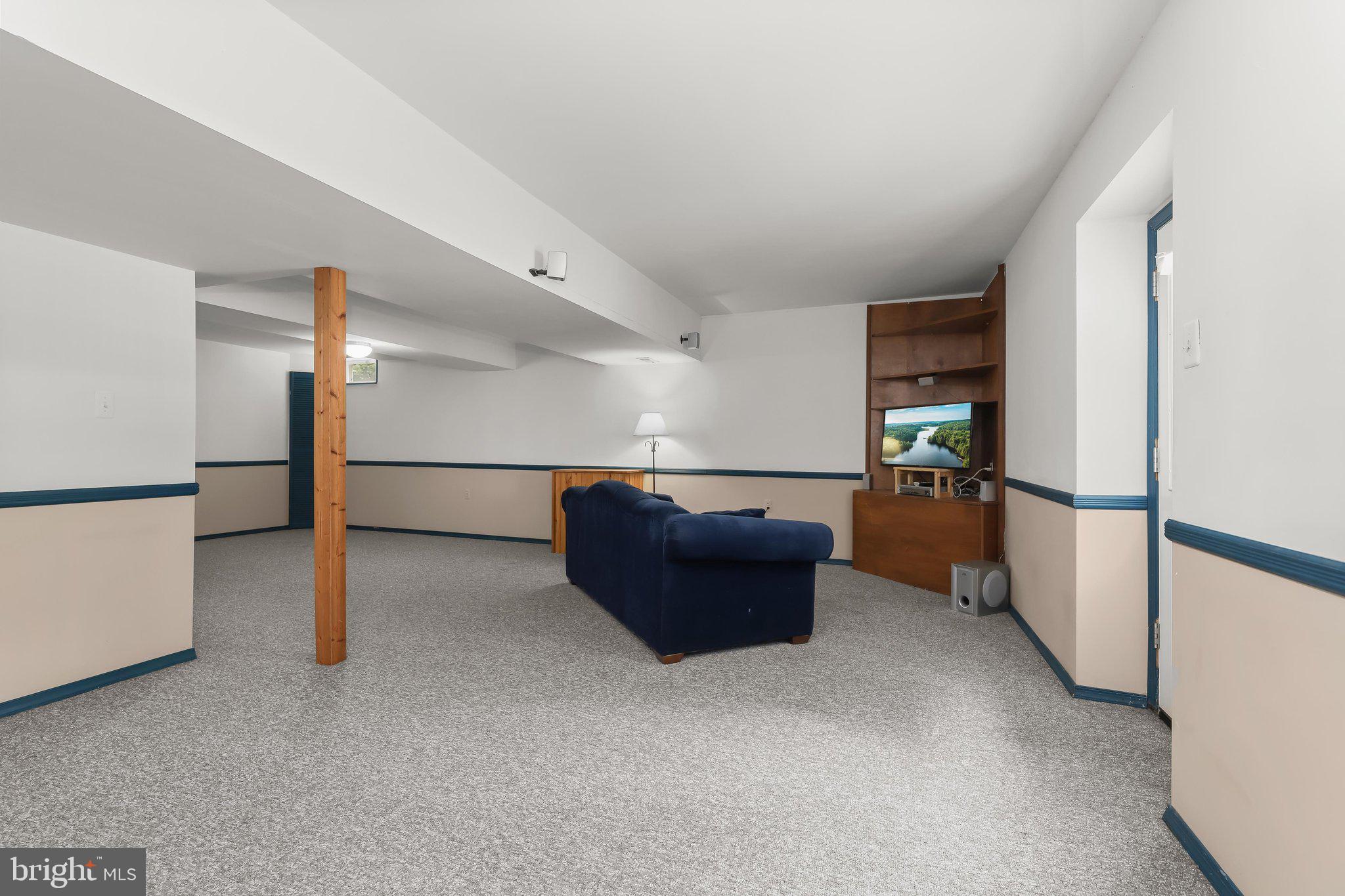 LONG MEADOW - Residential