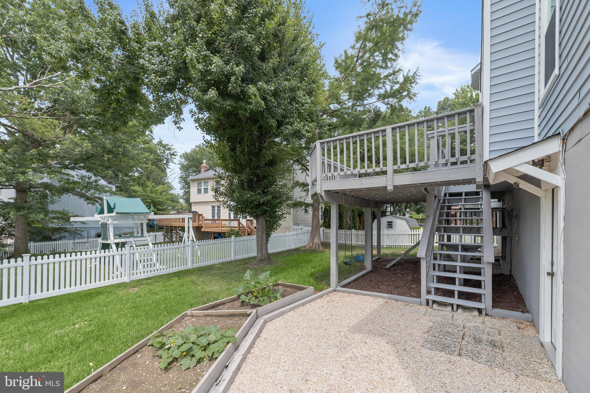 LONG MEADOW - Residential