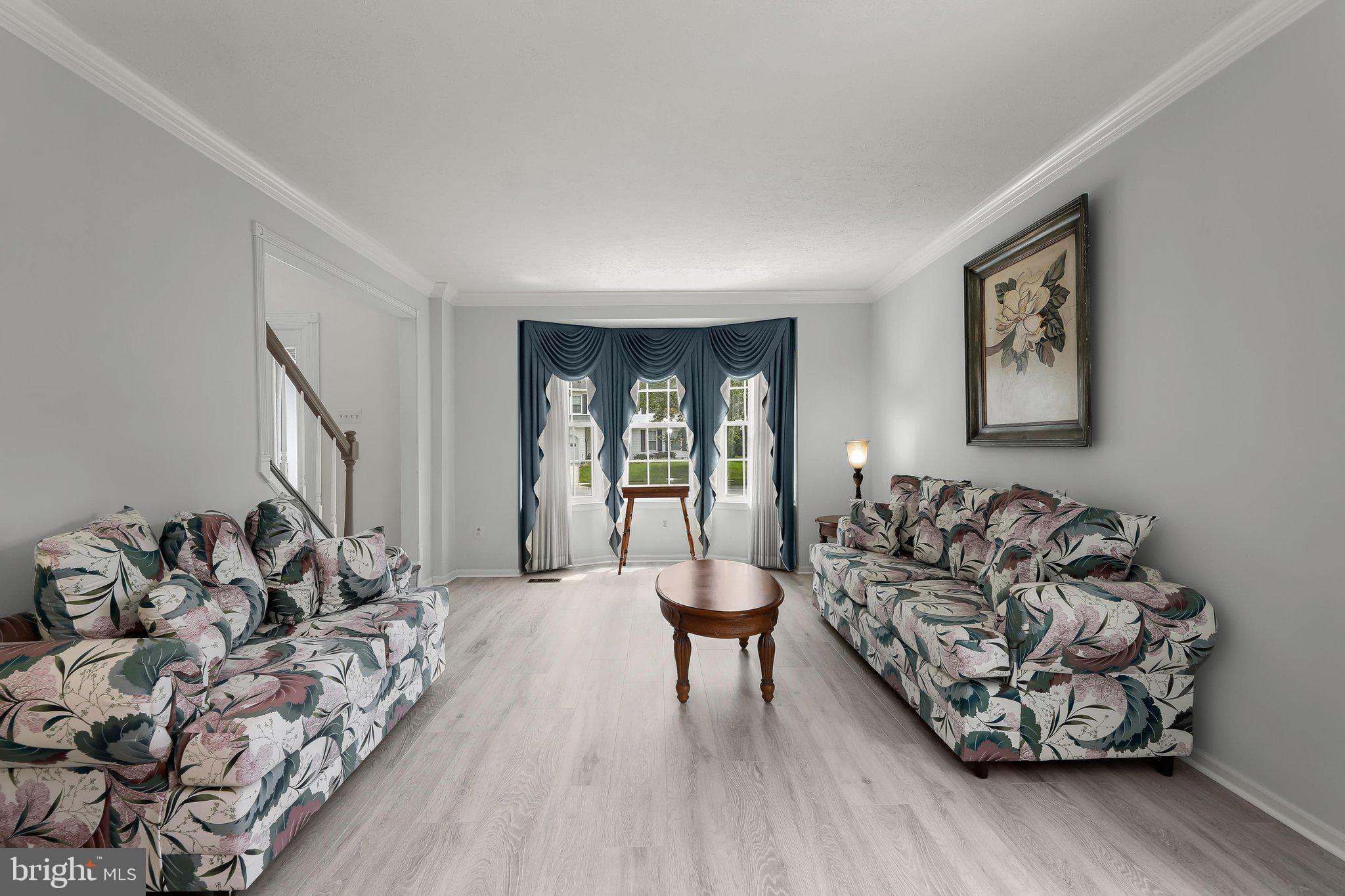 LONG MEADOW - Residential