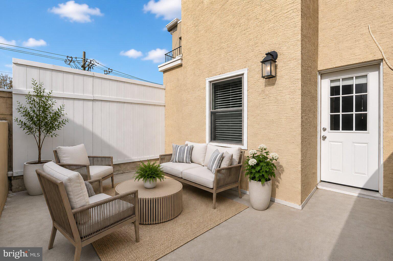 FAIRMOUNT - Residential
