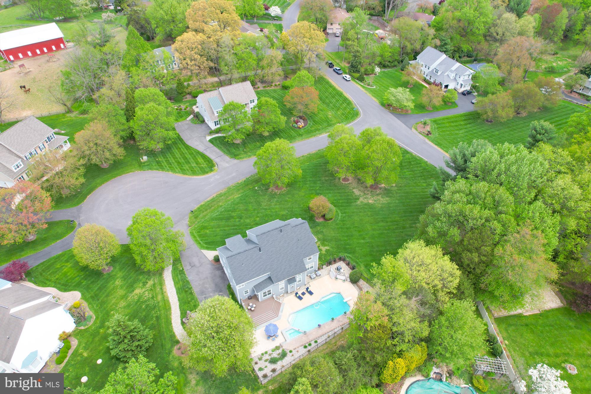 CROSSFIELDS - Residential