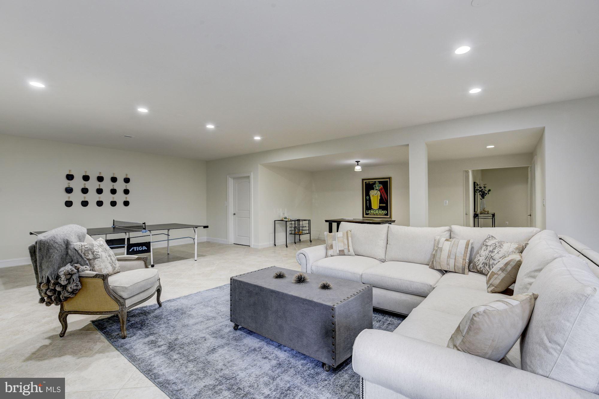 CHESTERBROOK GARDENS - Residential